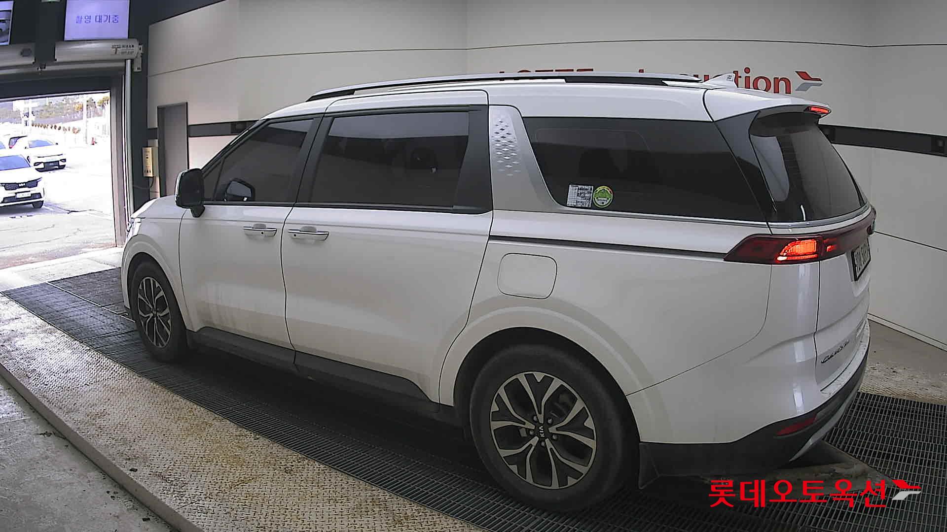 Kia Carnival 2021 - Image 15