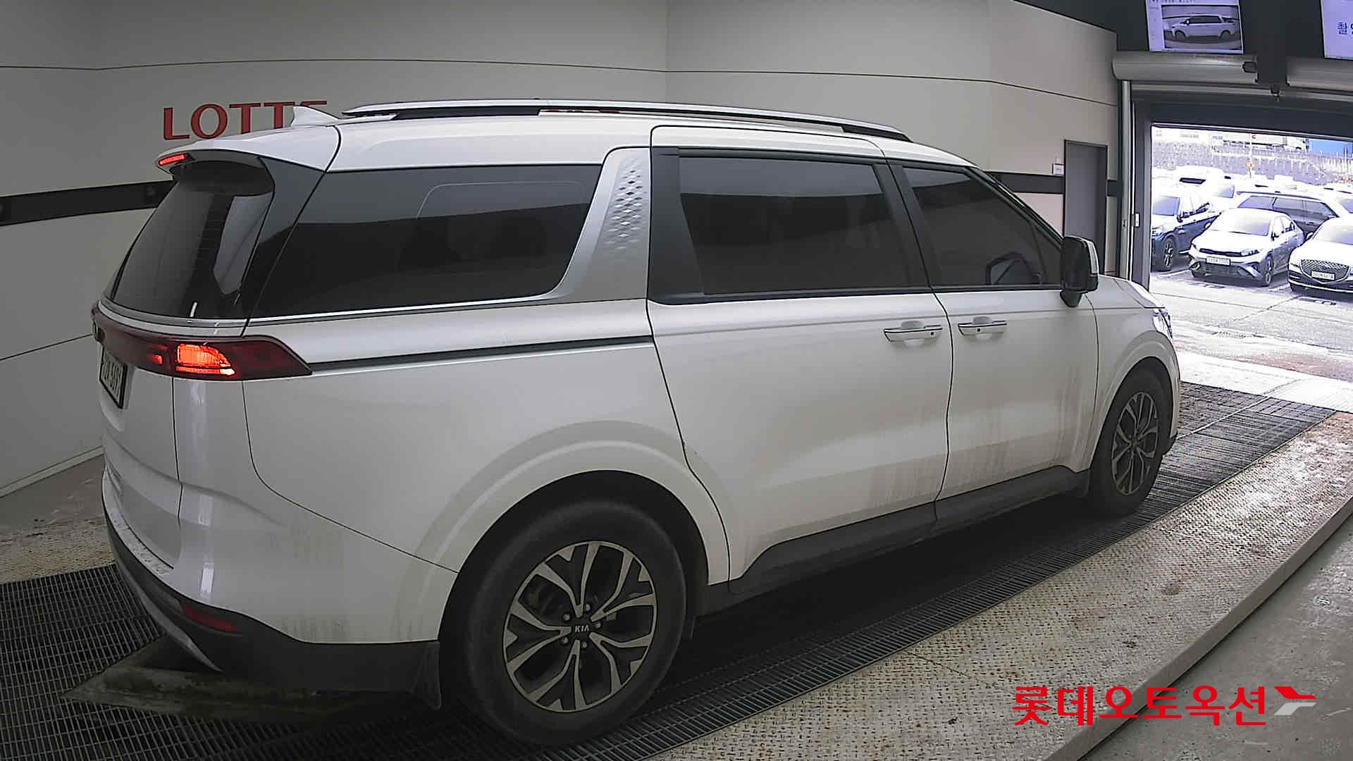 Kia Carnival 2021 - Image 19