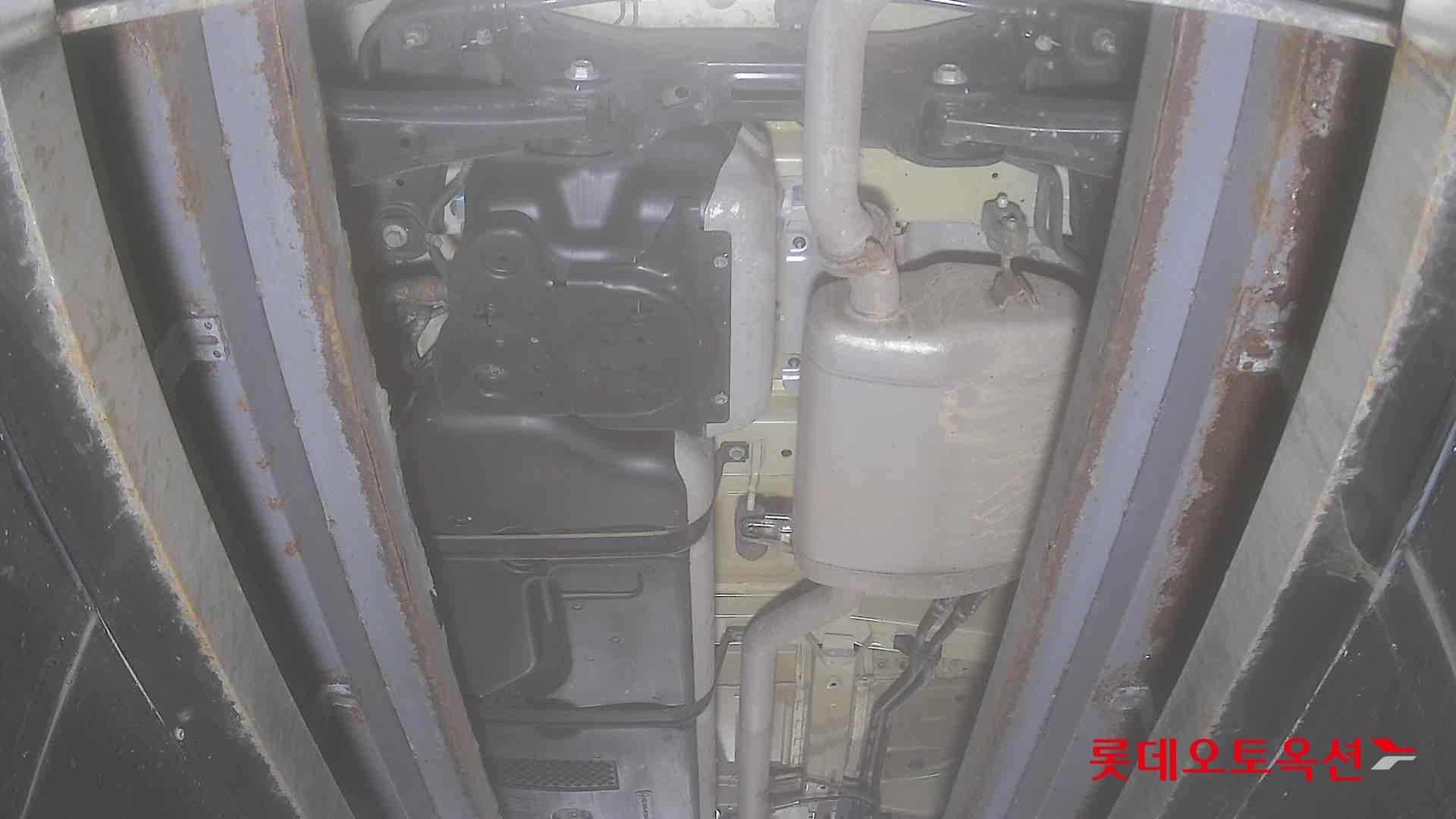 Kia Carnival 2021 - Image 2