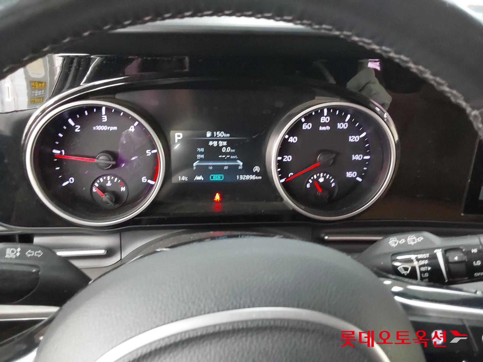 Kia Carnival 2021 - Image 31