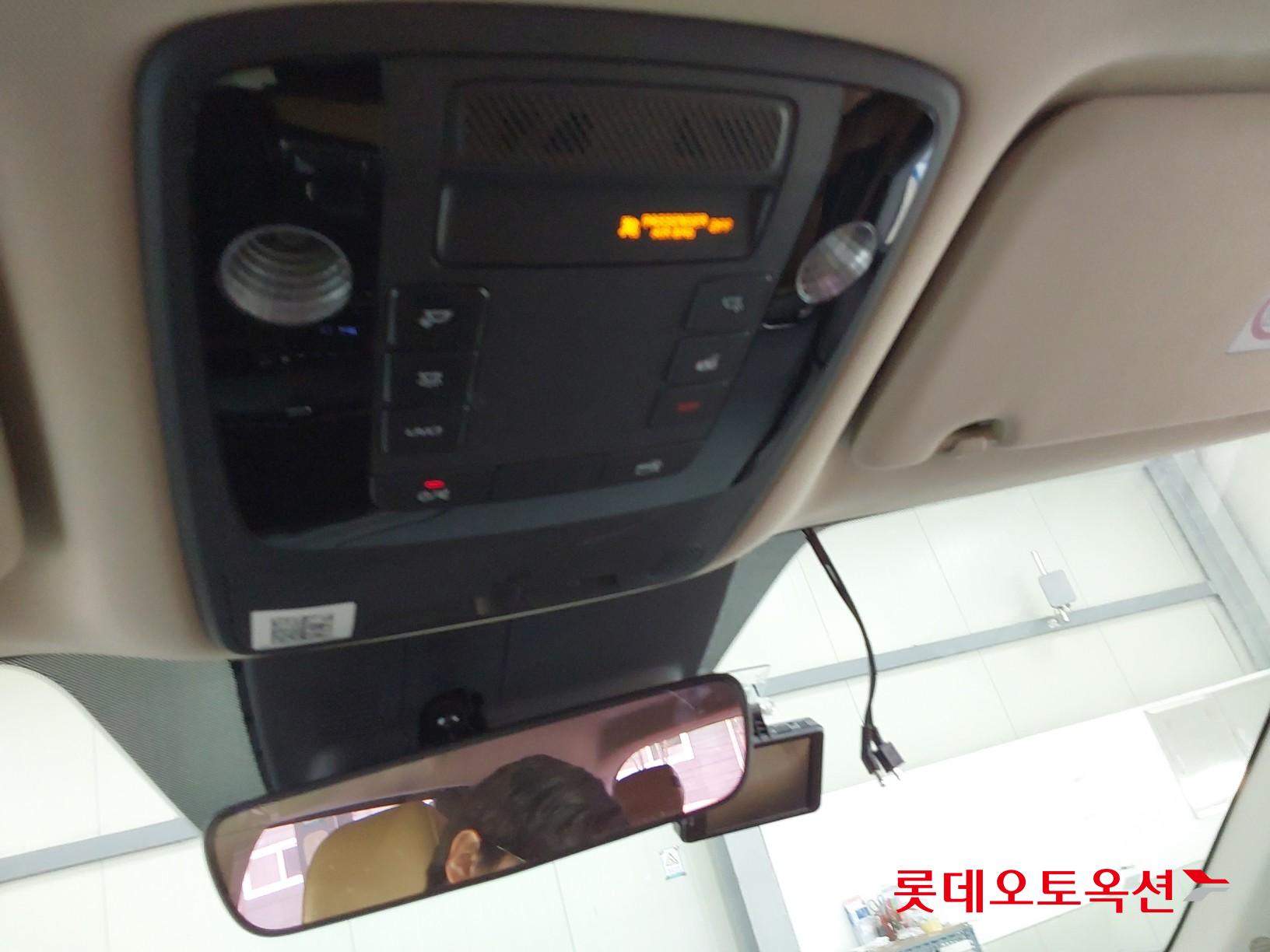 Kia Carnival 2021 - Image 32