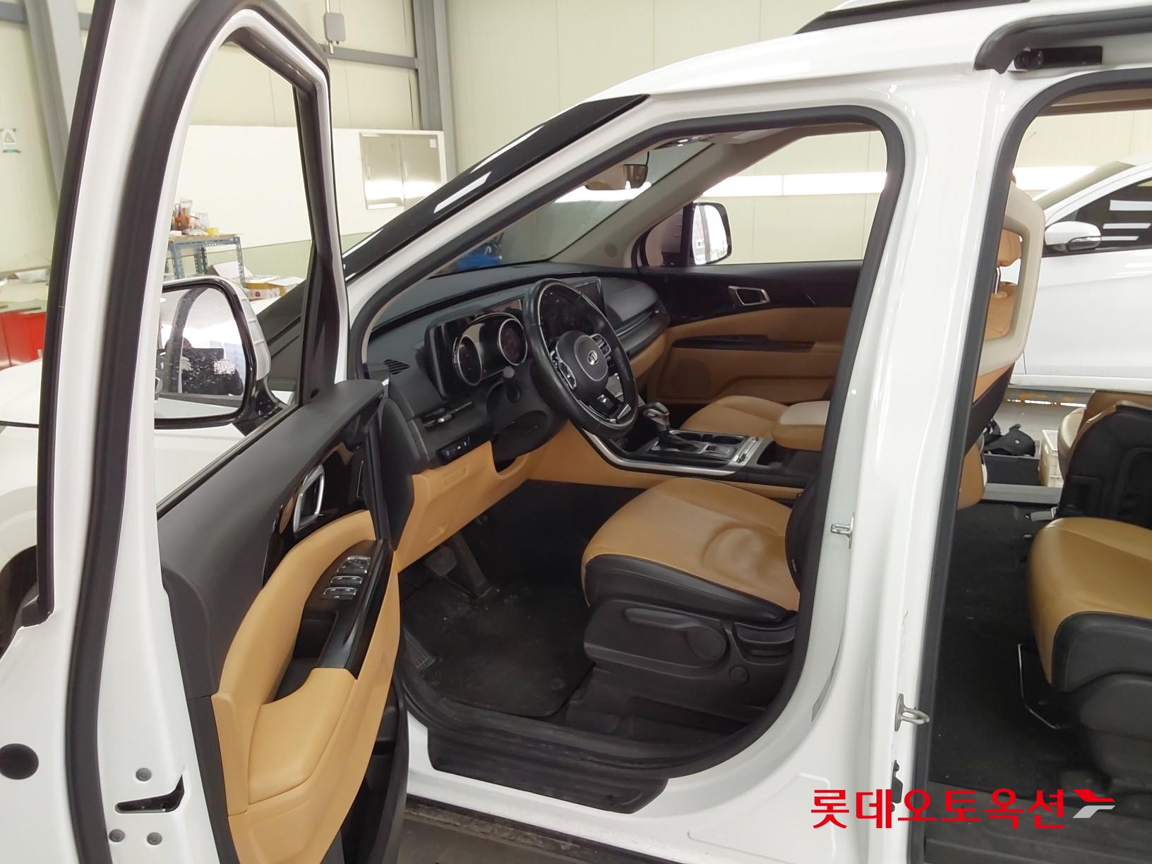 Kia Carnival 2021 - Image 37