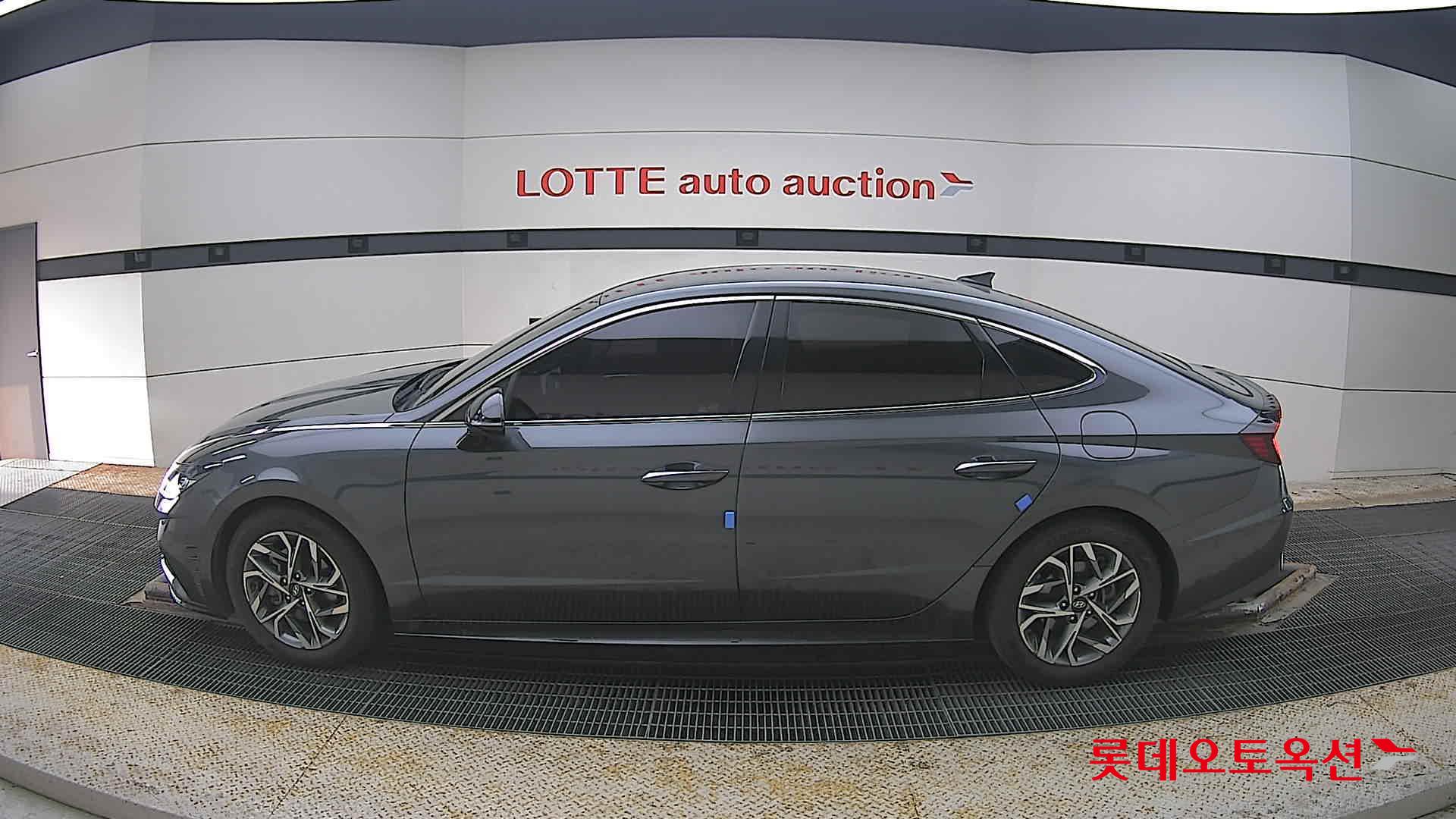 Hyundai Sonata 2022 - Image 13