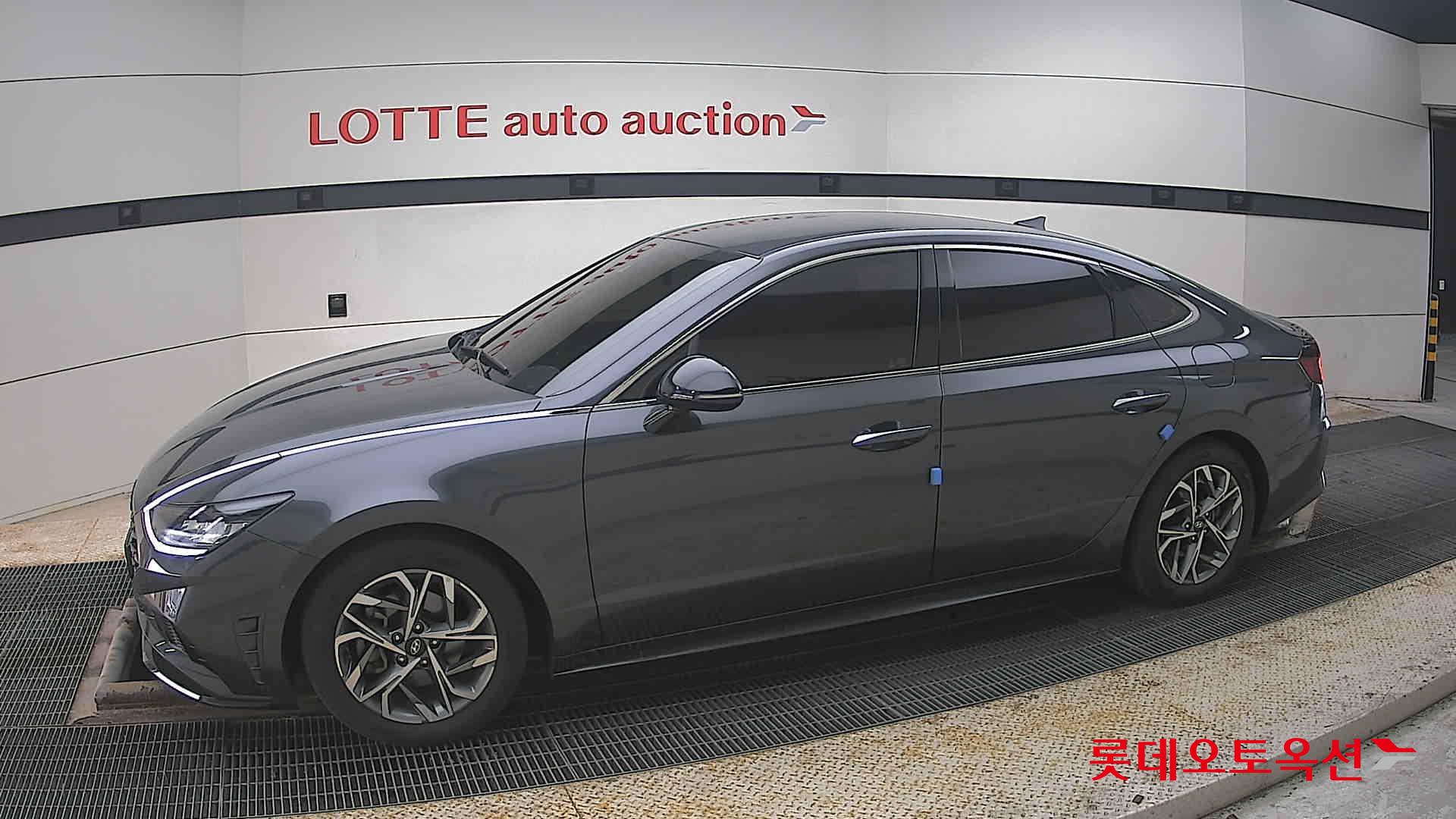 Hyundai Sonata 2022 - Image 12