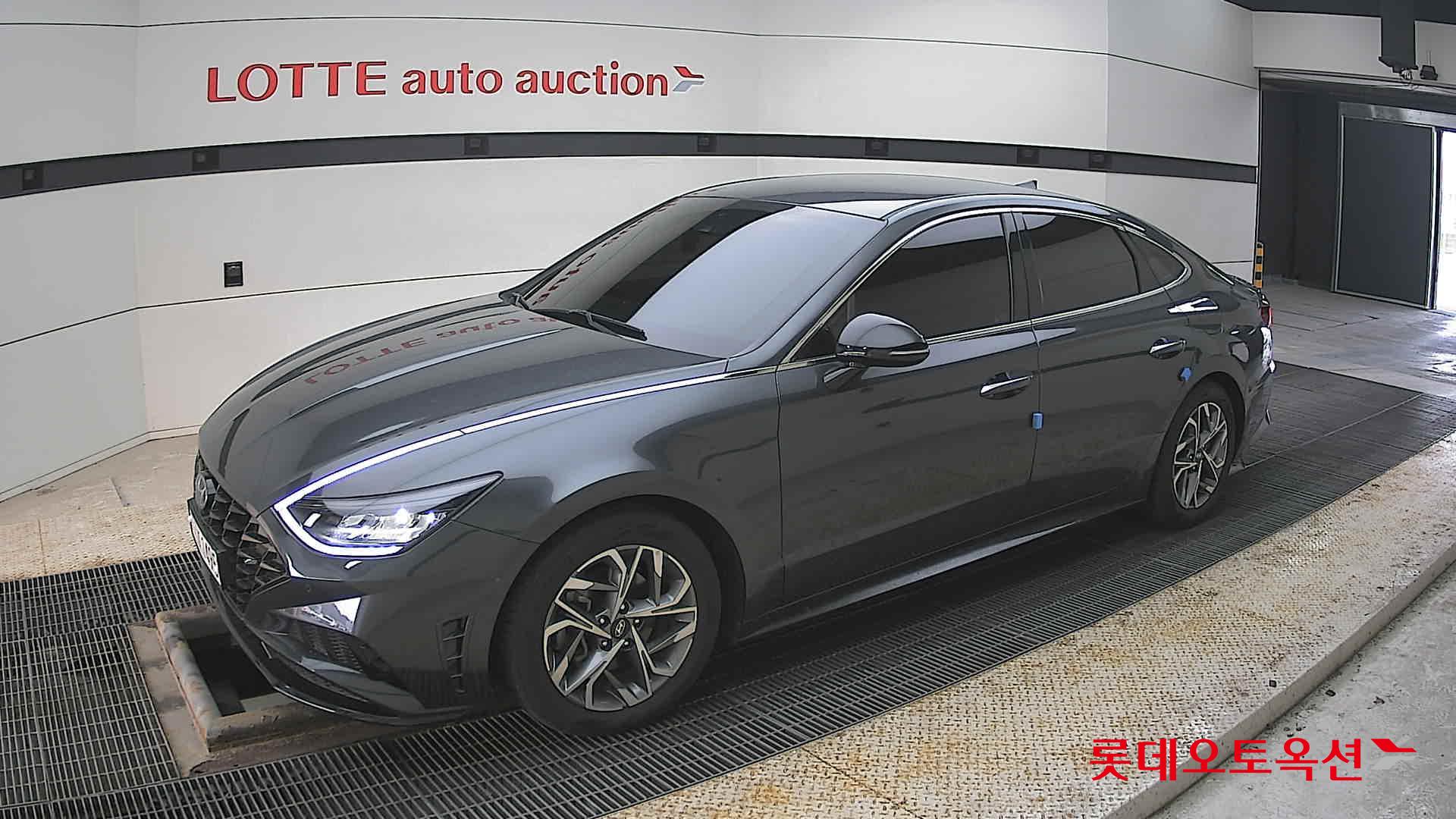 Hyundai Sonata 2022 - Image 11