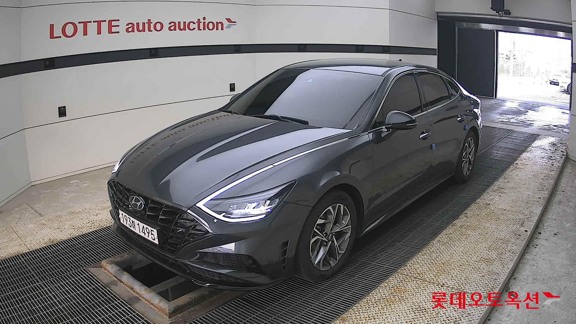 Hyundai Sonata 2022 - Image 3