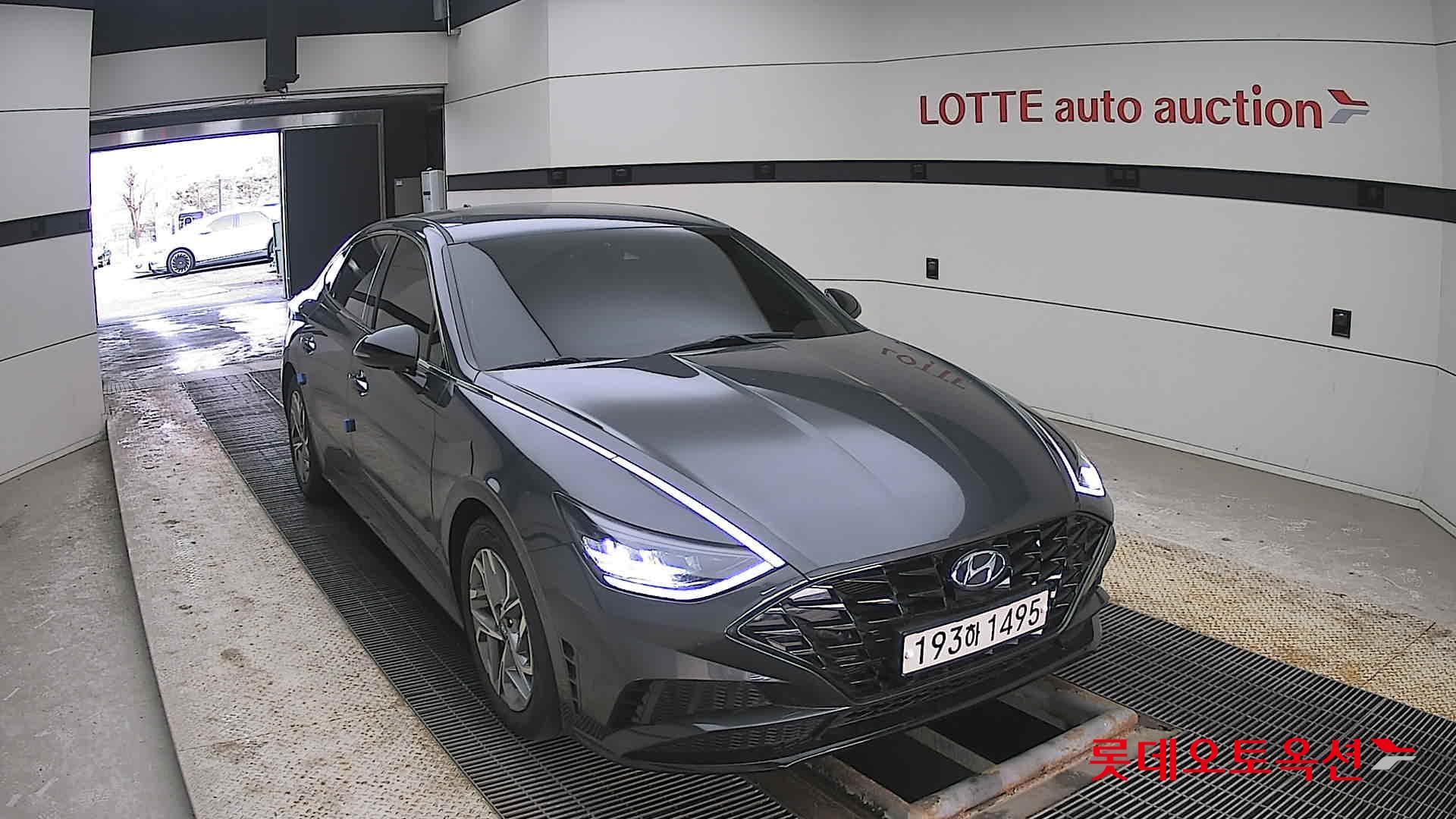 Hyundai Sonata 2022 - Image 24