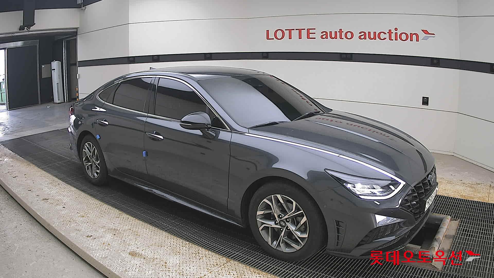 Hyundai Sonata 2022 - Image 23