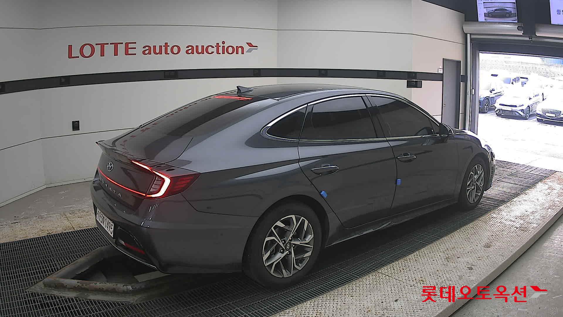 Hyundai Sonata 2022 - Image 19