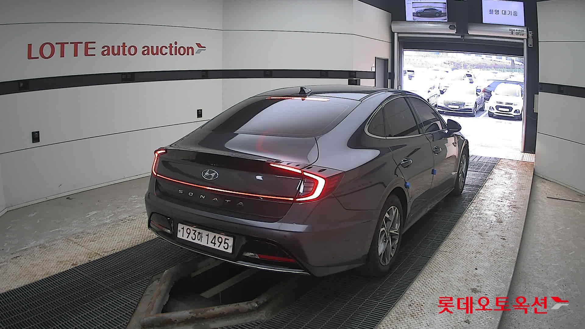 Hyundai Sonata 2022 - Image 18