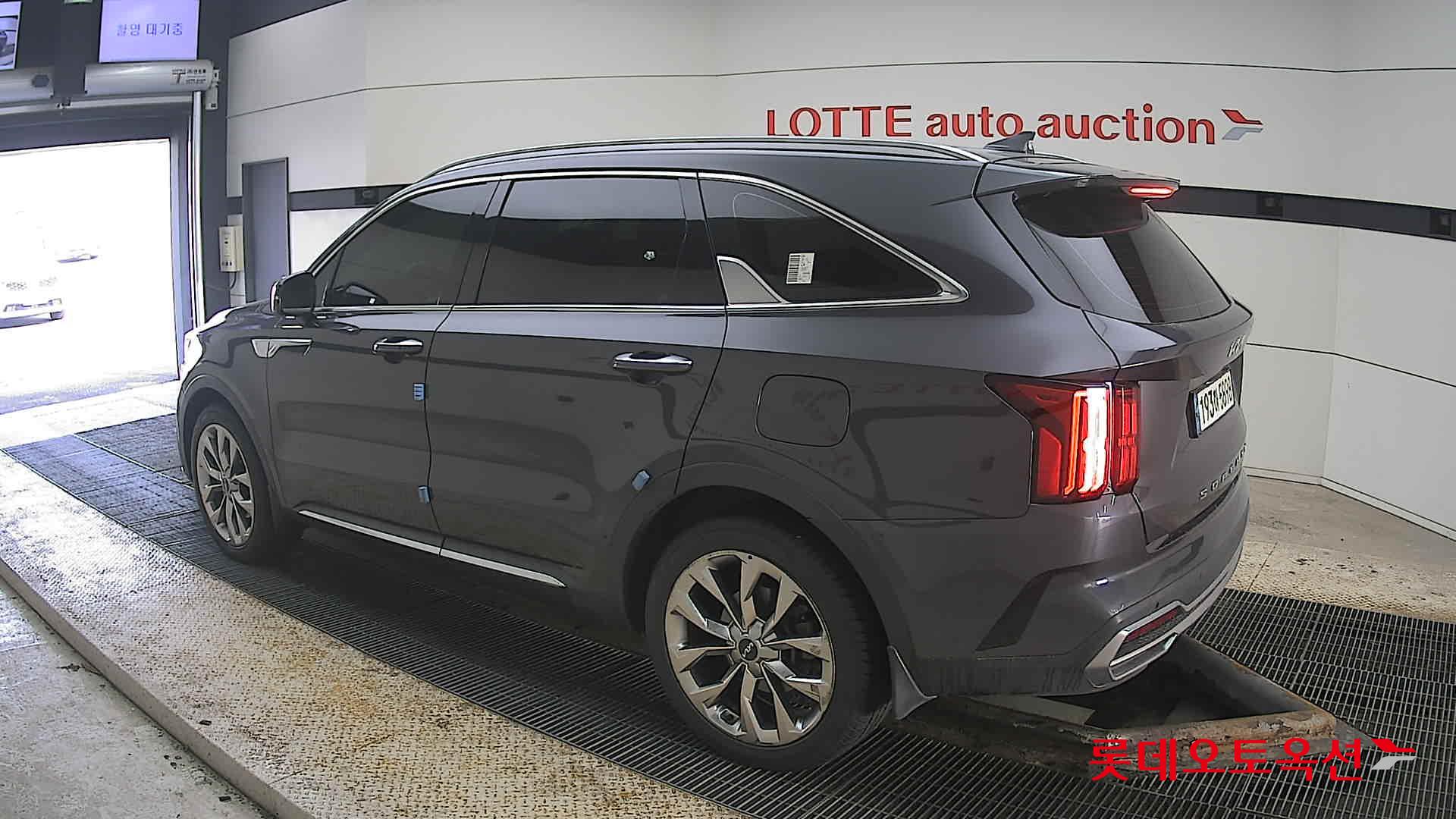 كيا سورينتو 2022 - صورة 15