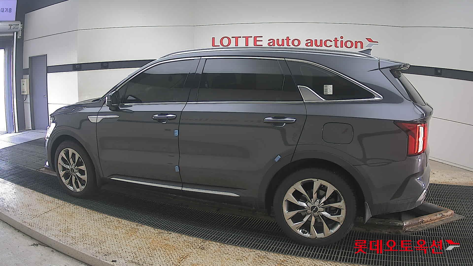 كيا سورينتو 2022 - صورة 14