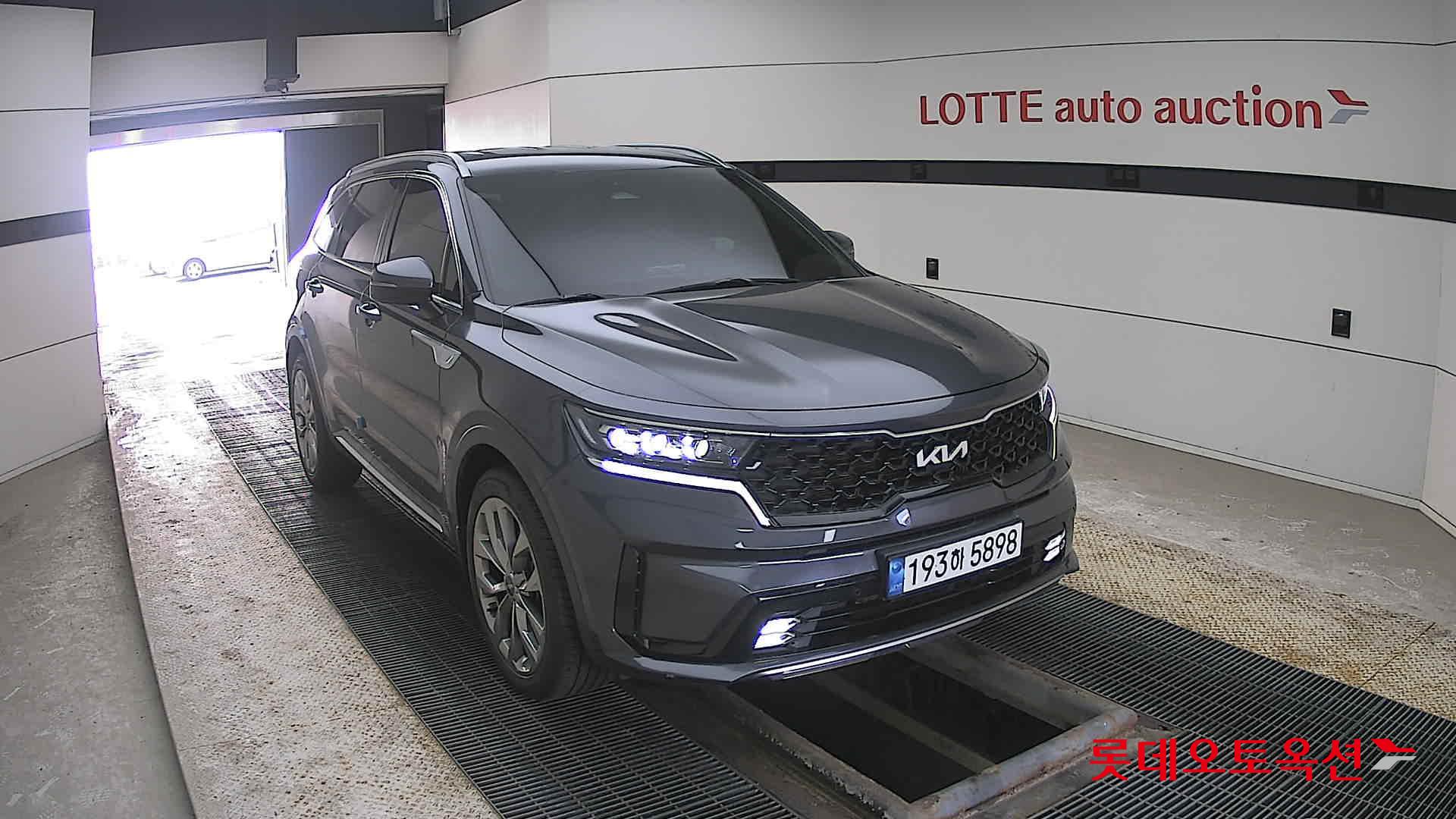 كيا سورينتو 2022 - صورة 24