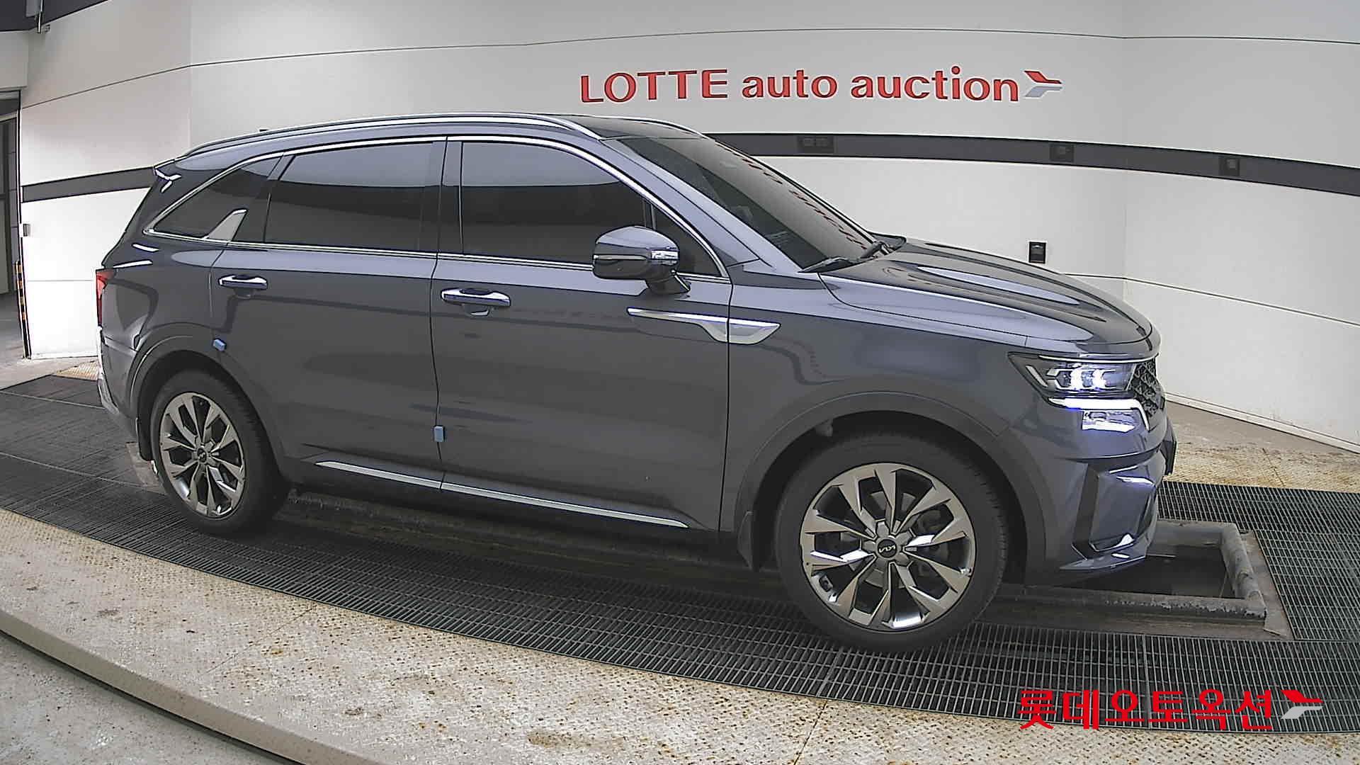 كيا سورينتو 2022 - صورة 22