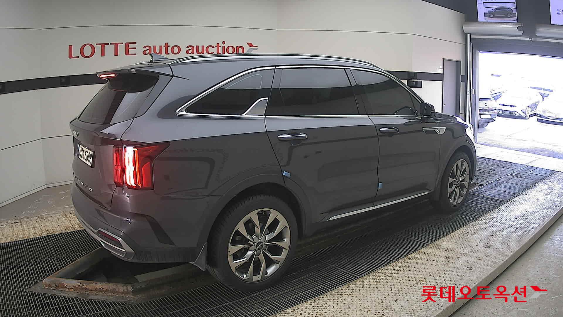 كيا سورينتو 2022 - صورة 19