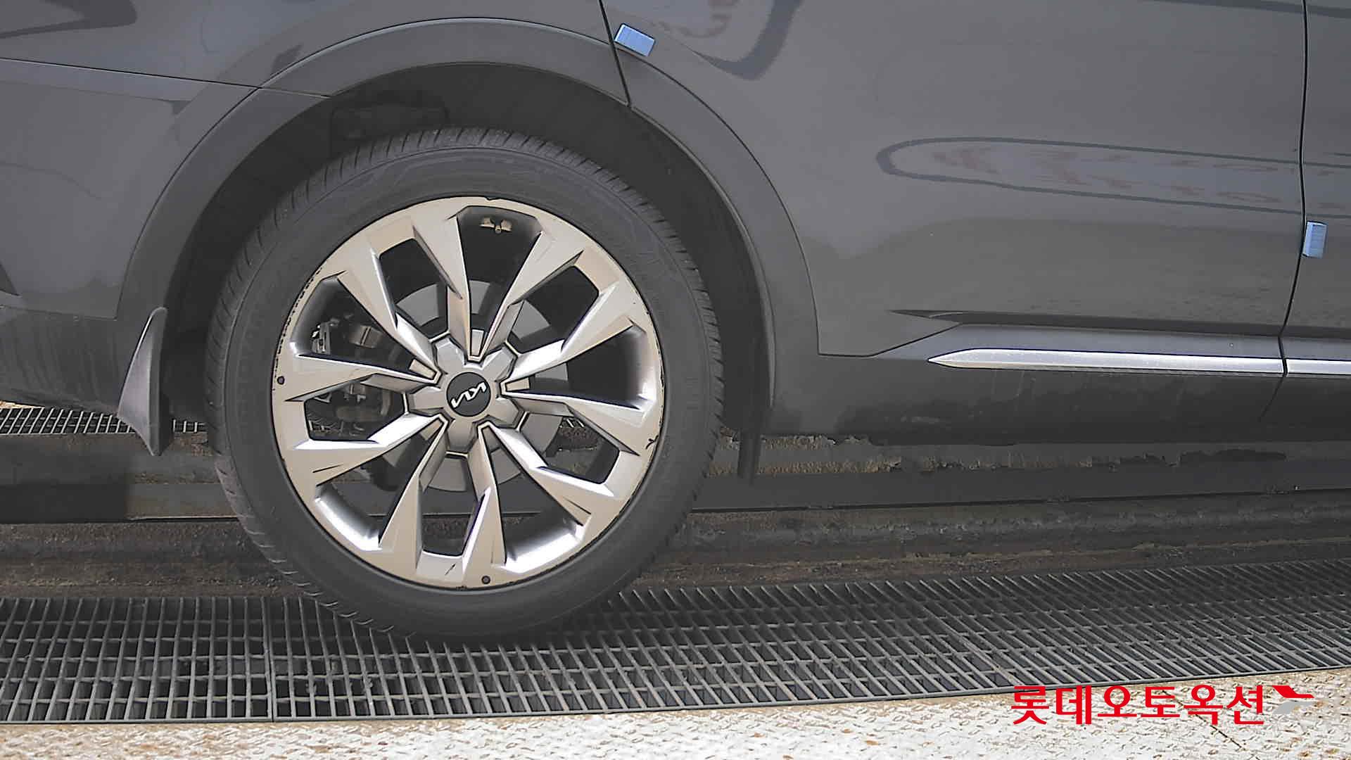 كيا سورينتو 2022 - صورة 28