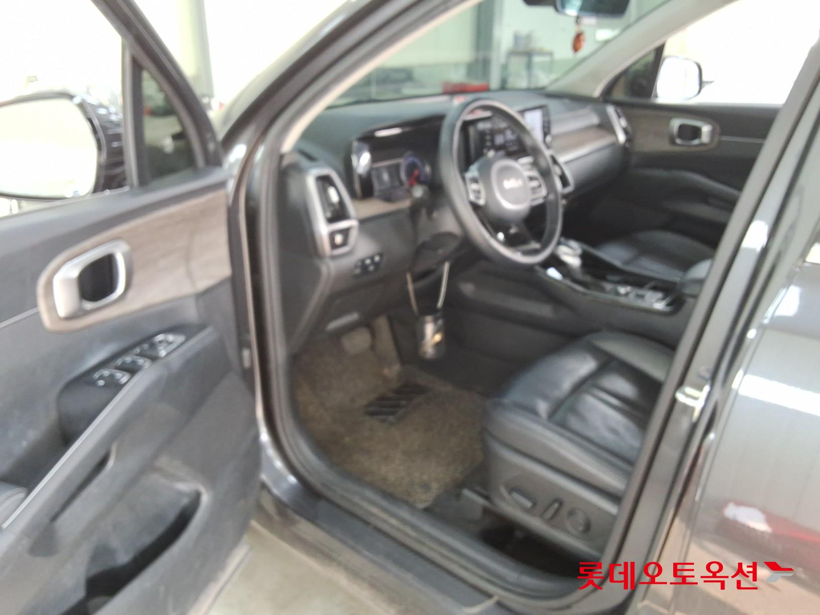 كيا سورينتو 2022 - صورة 35