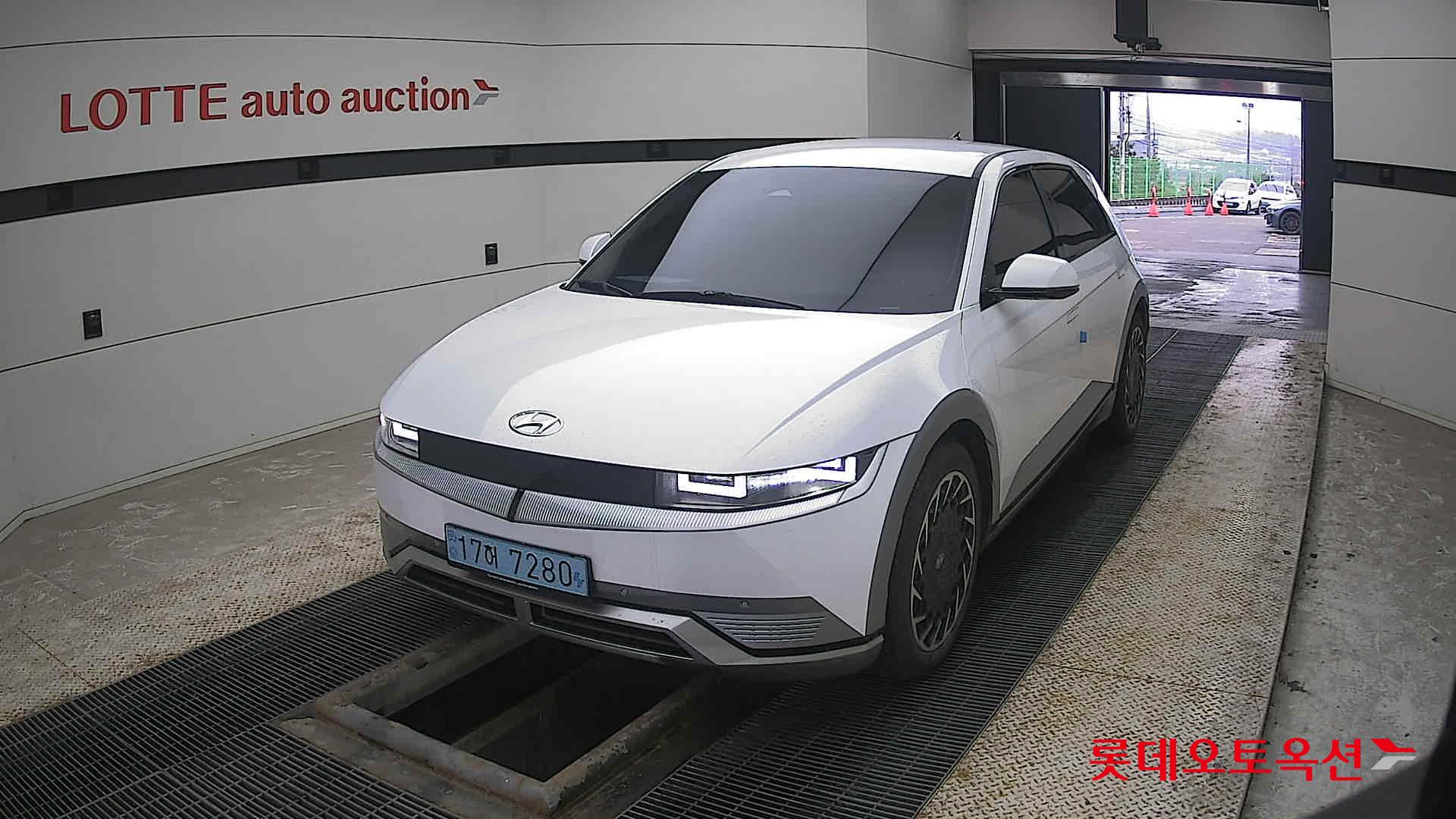 Hyundai IONIQ 5 2022 Atlas White из Кореи