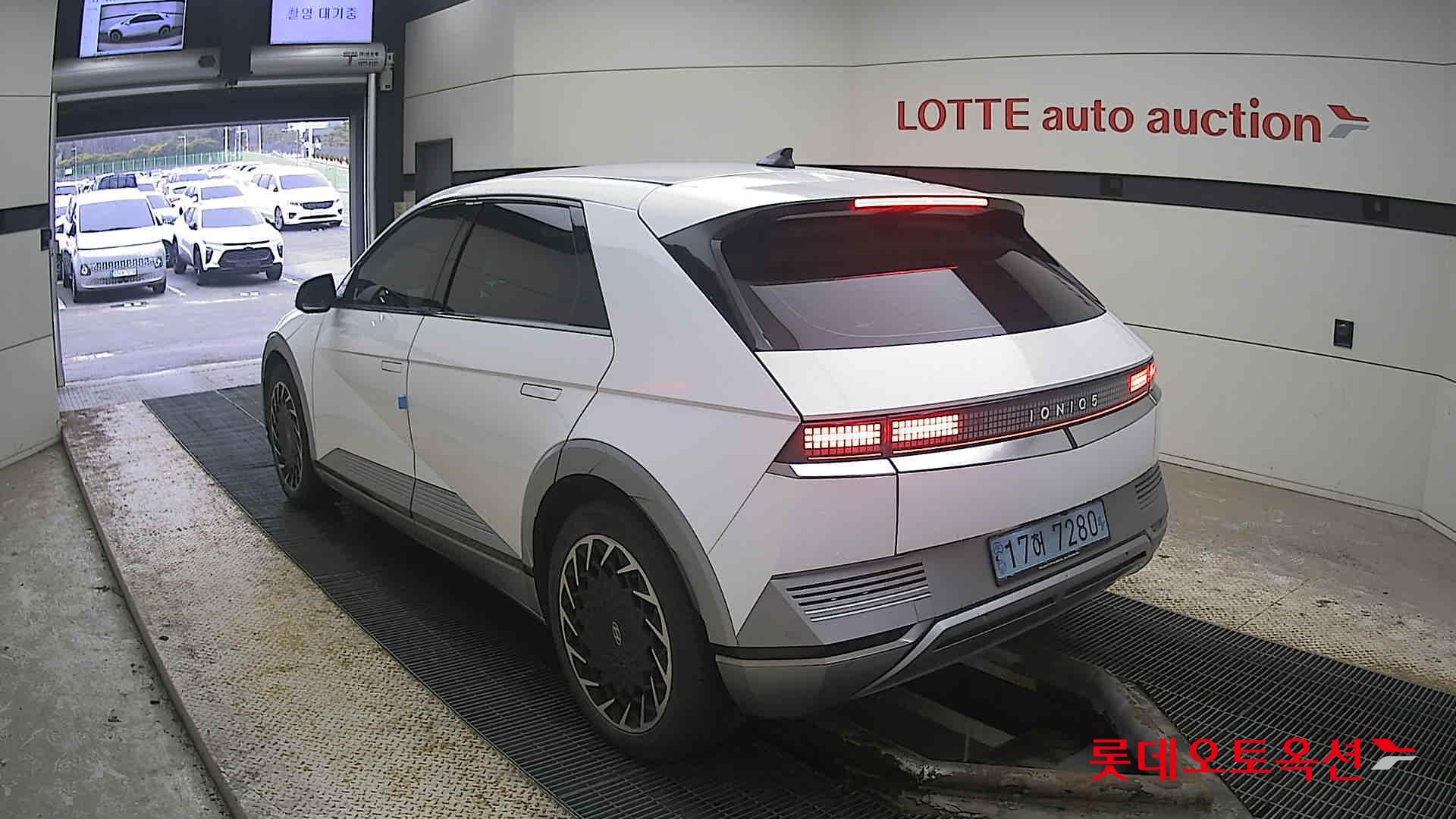 Hyundai IONIQ 5 2022 Atlas White из Кореи, фото 6