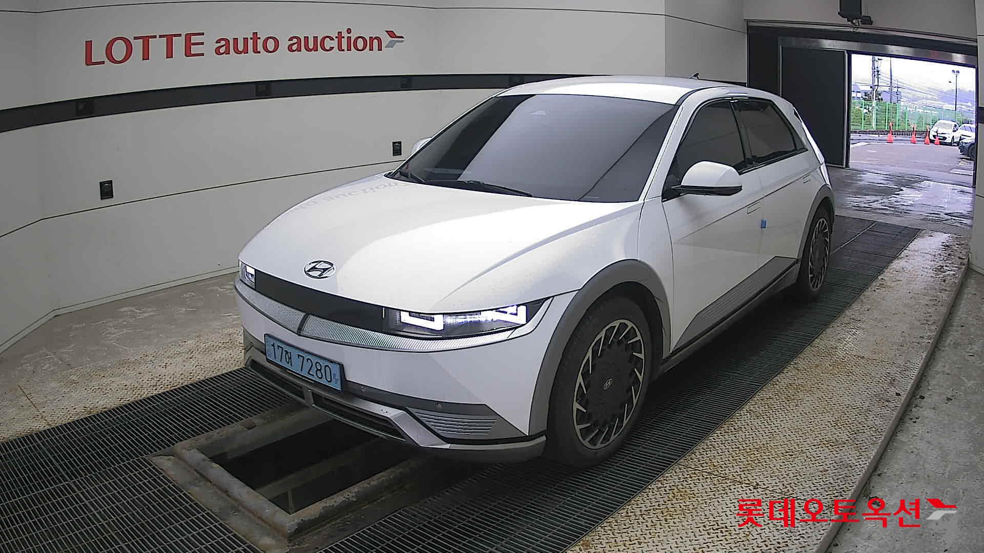 Hyundai IONIQ 5 id 3809881 из Кореи 14