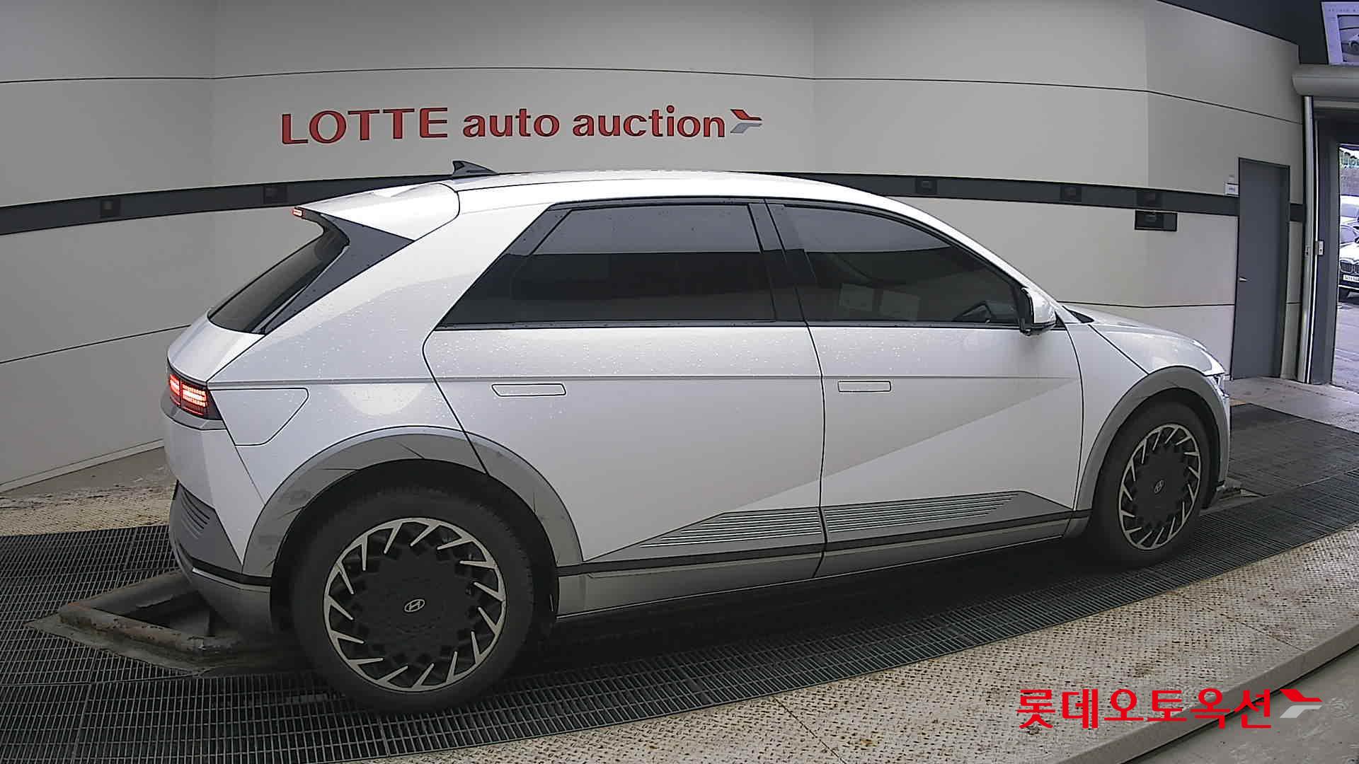 Hyundai IONIQ 5 id 3809881 из Кореи 18