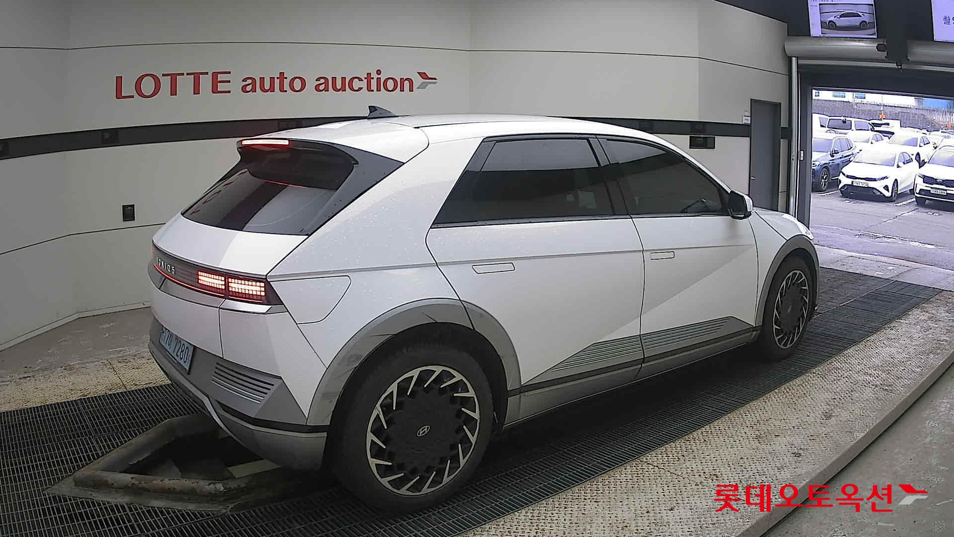 Hyundai IONIQ 5 id 3809881 из Кореи 19