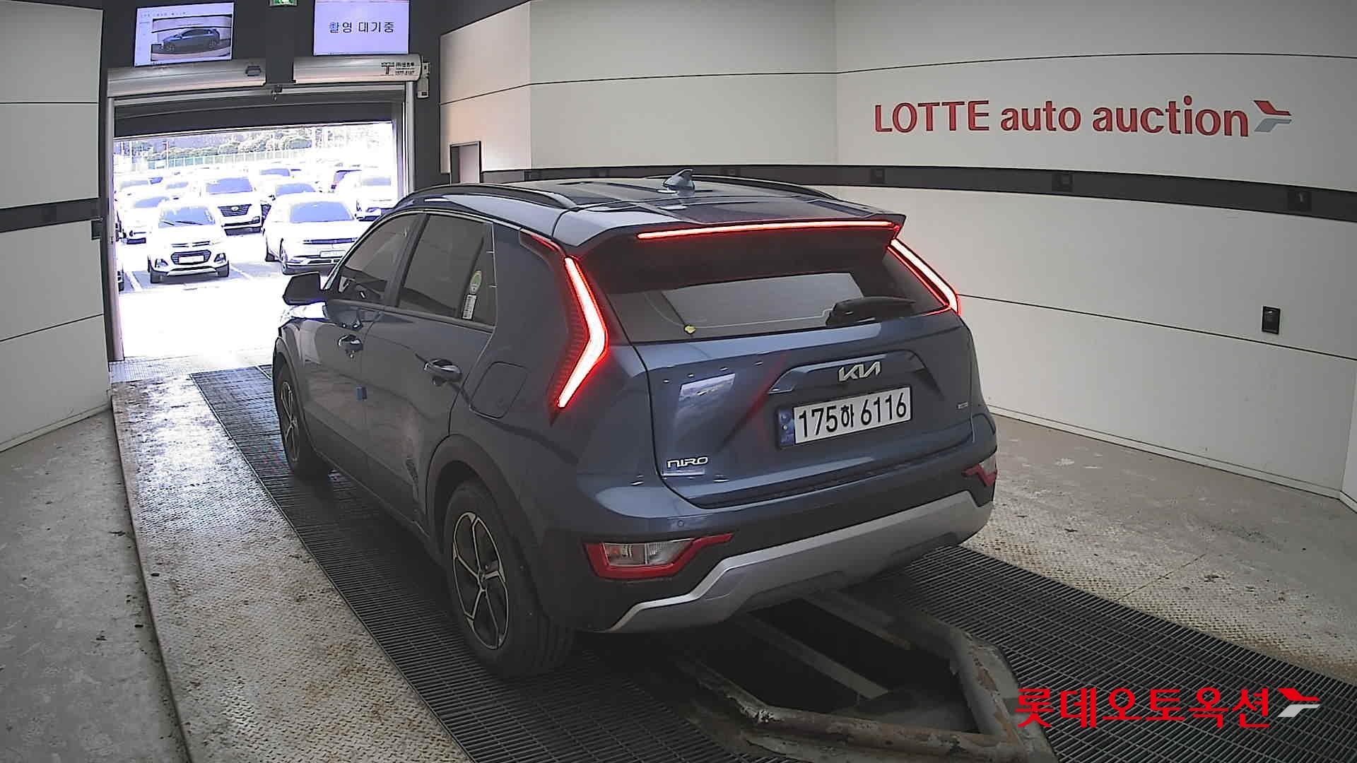 كيا نيرو 2024 - صورة 16