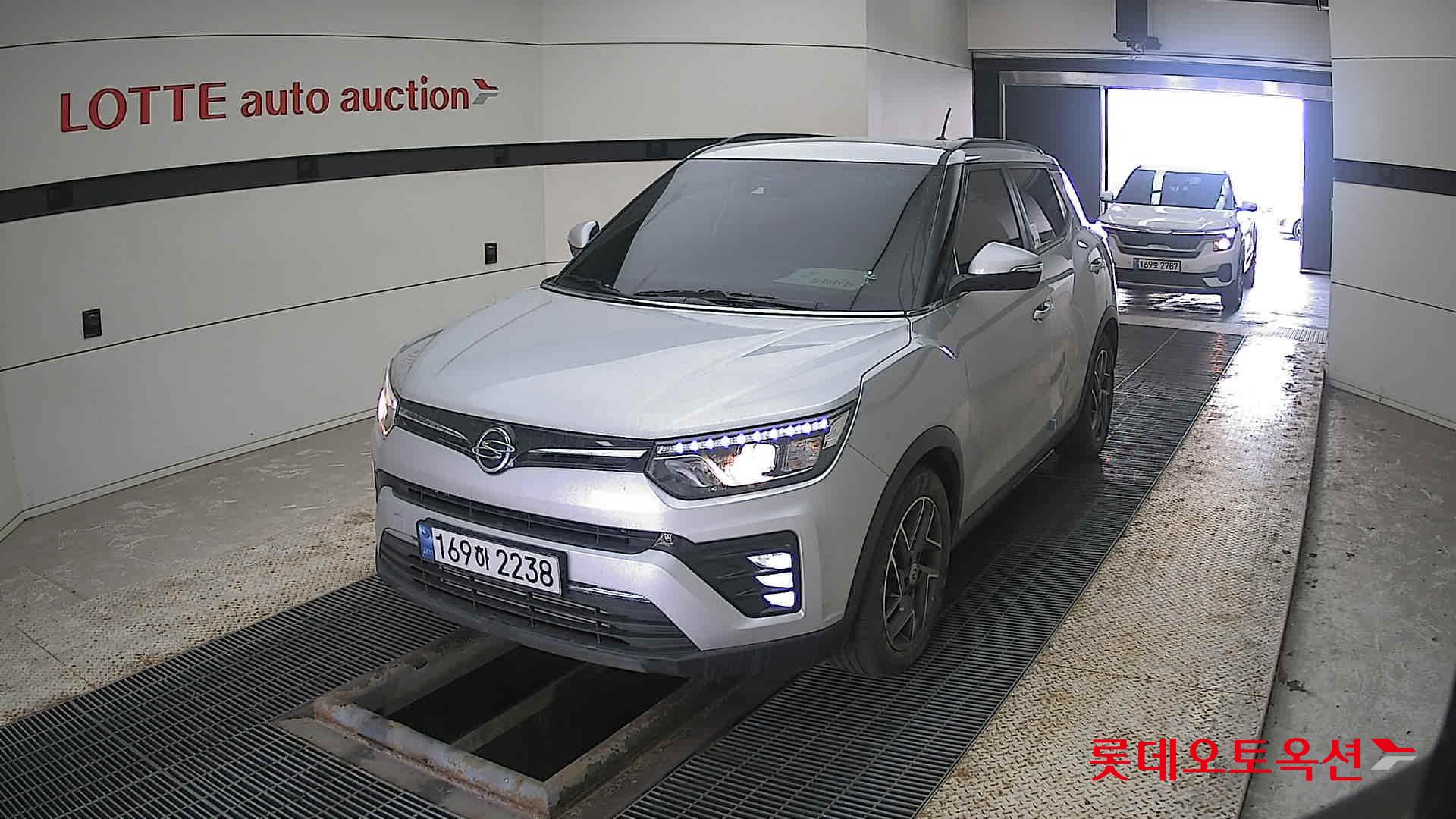 SsangYong Tivoli 2022 Silent Silver из Кореи
