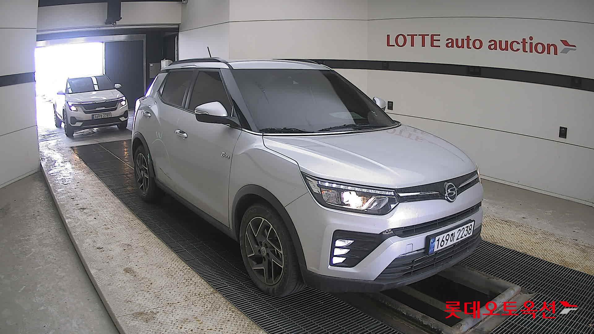 SsangYong Tivoli 2022 Silent Silver из Кореи, фото 2