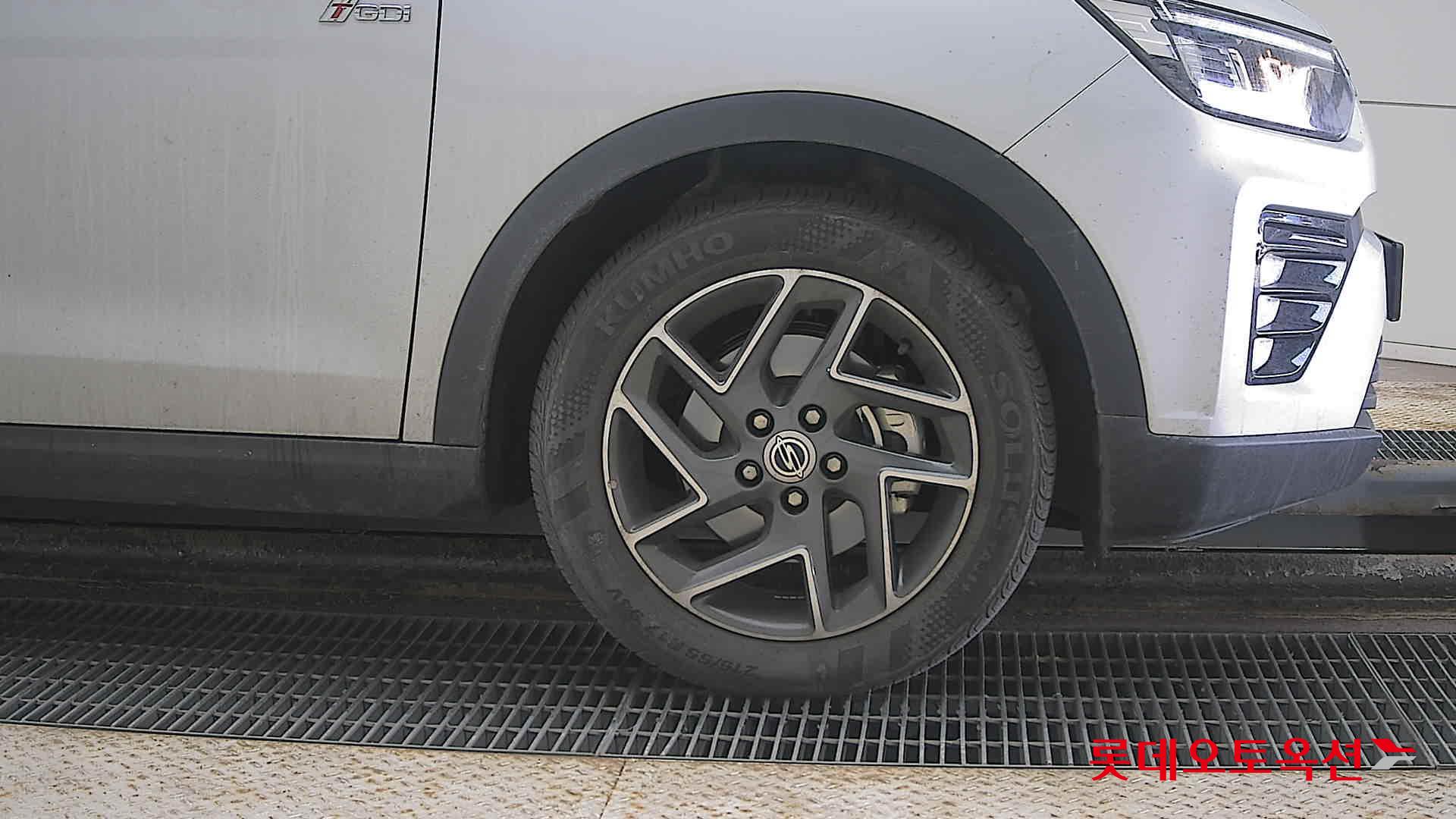 SsangYong Tivoli id 3803844 из Кореи 23