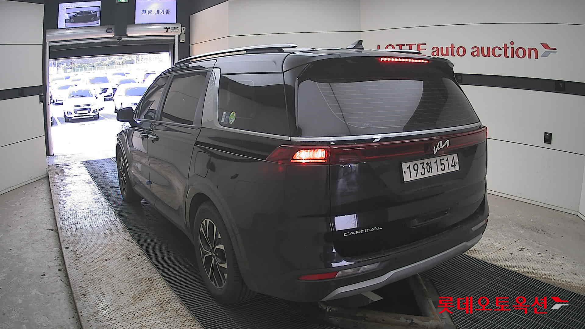 Kia Carnival 2022 - Image 16