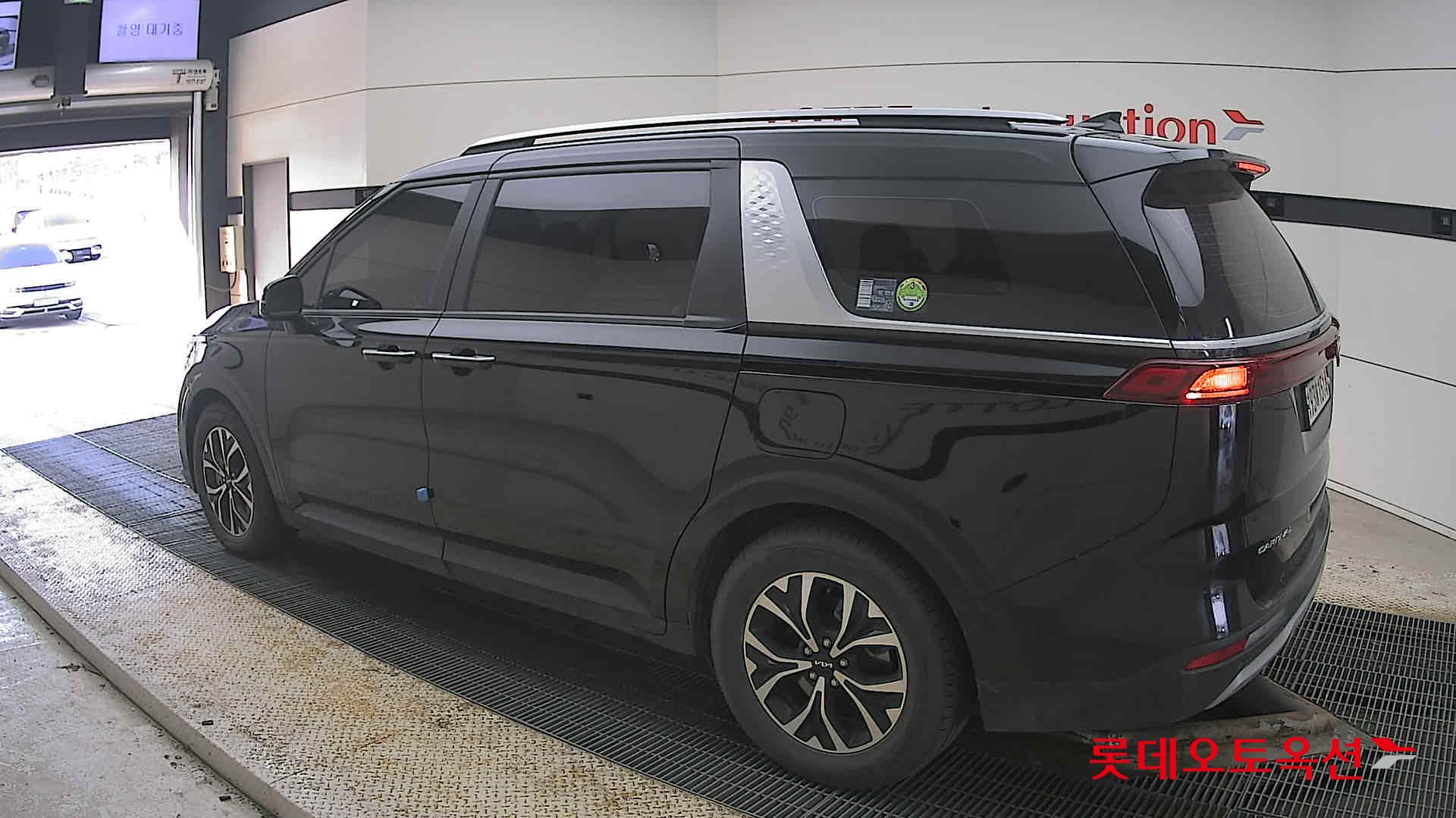 Kia Carnival 2022 - Image 15