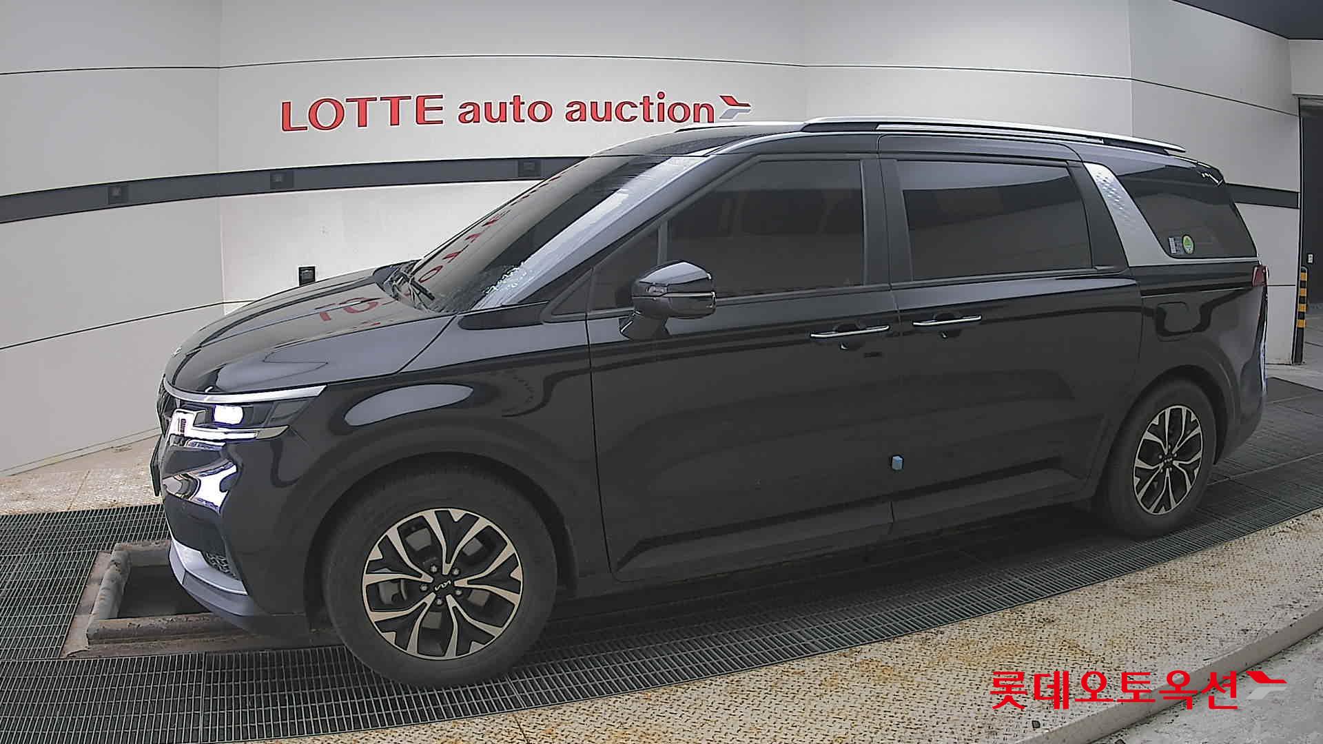Kia Carnival 2022 - Image 12