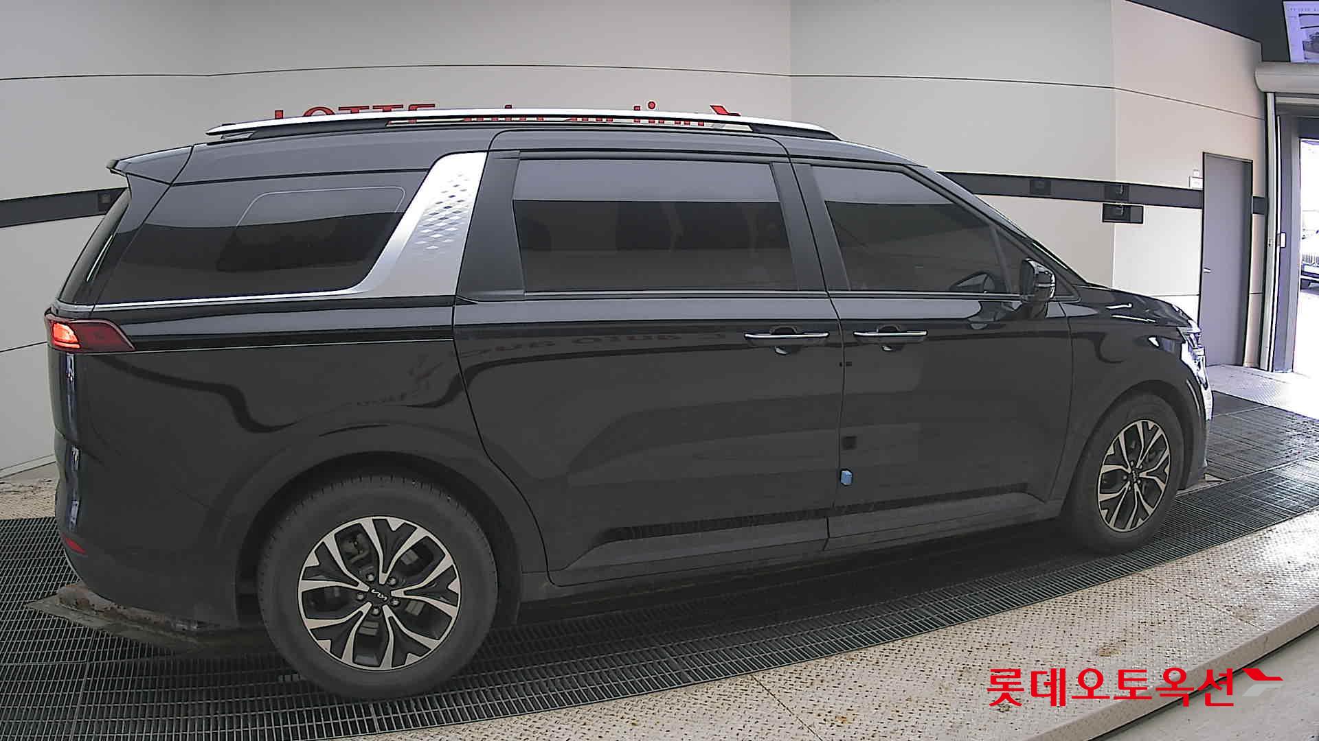 Kia Carnival 2022 - Image 20