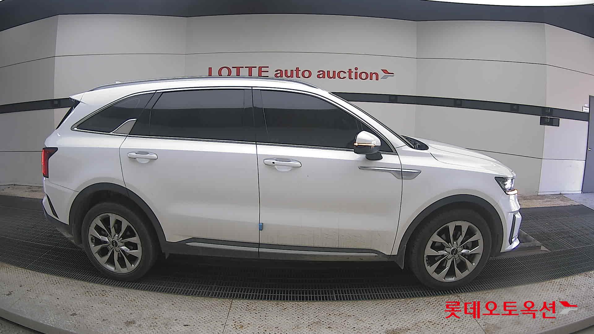 كيا سورينتو 2022 - صورة 21