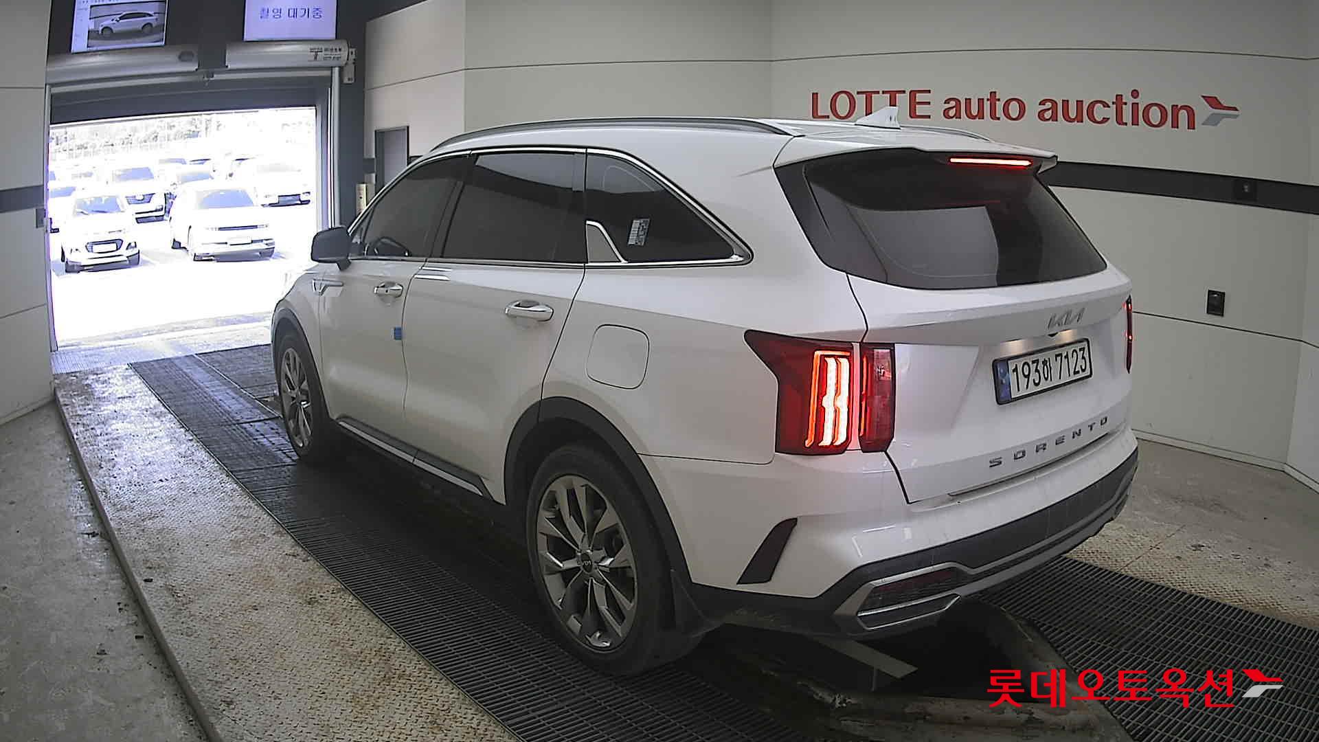 كيا سورينتو 2022 - صورة 4