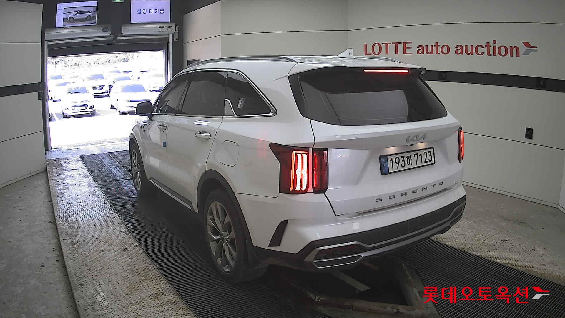 كيا سورينتو 2022 - صورة 16