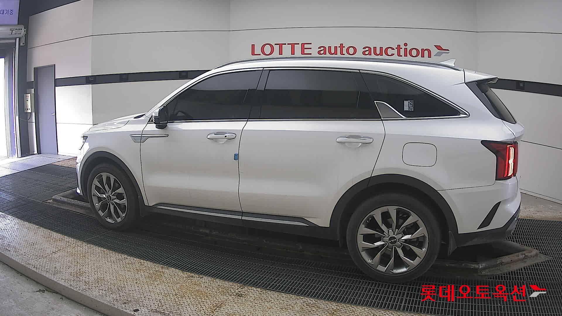 كيا سورينتو 2022 - صورة 14