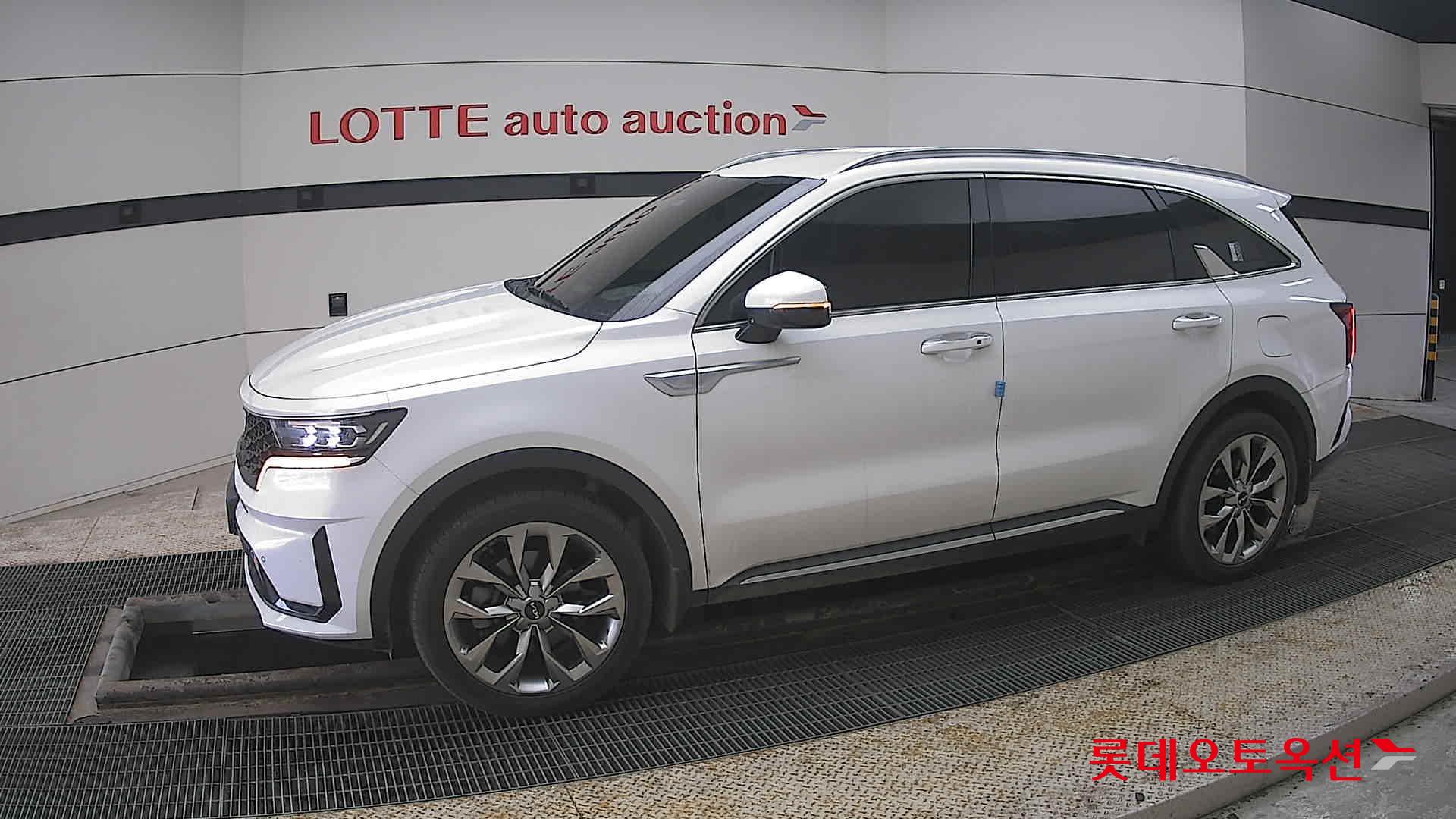 كيا سورينتو 2022 - صورة 12