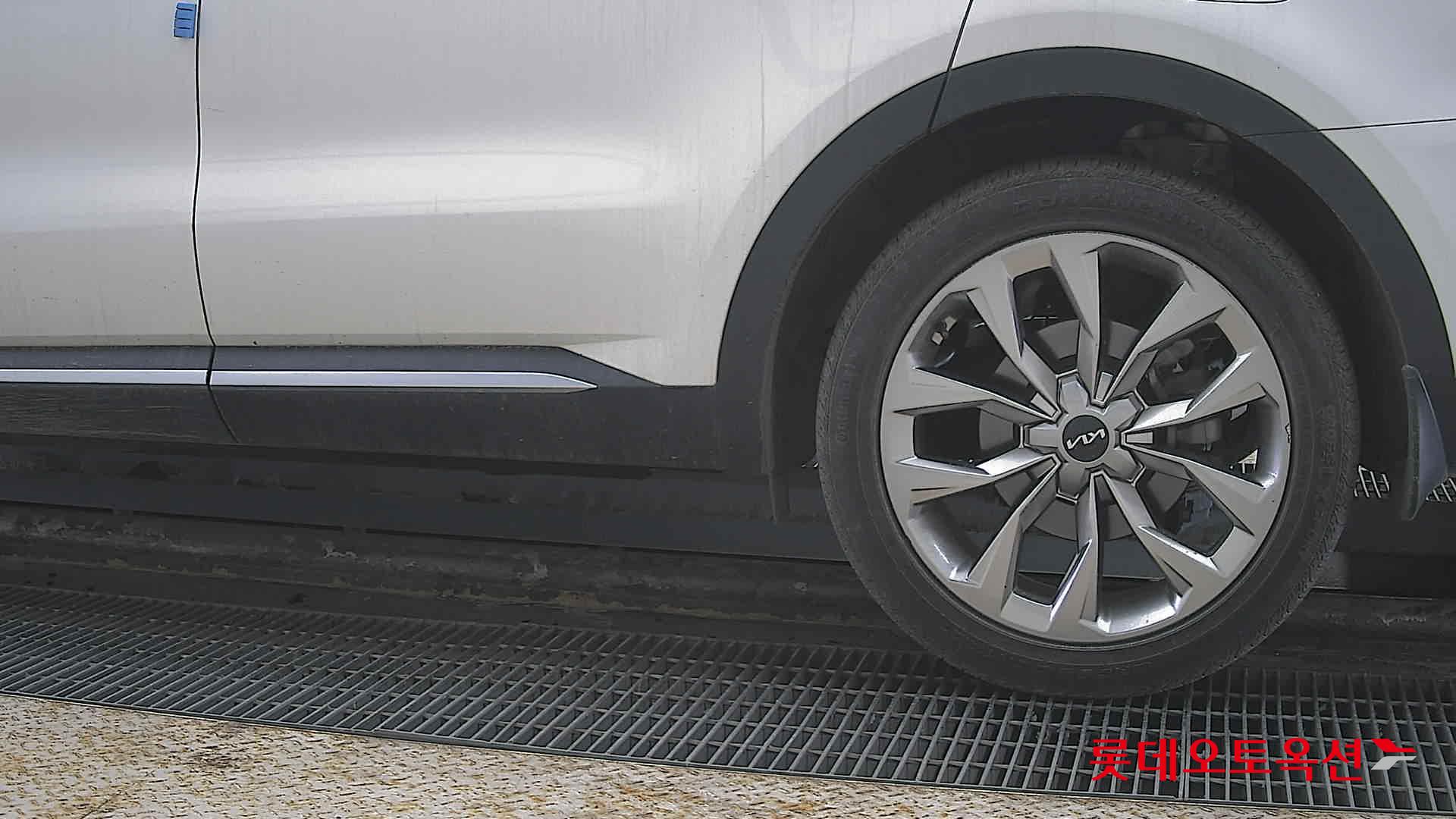 كيا سورينتو 2022 - صورة 26