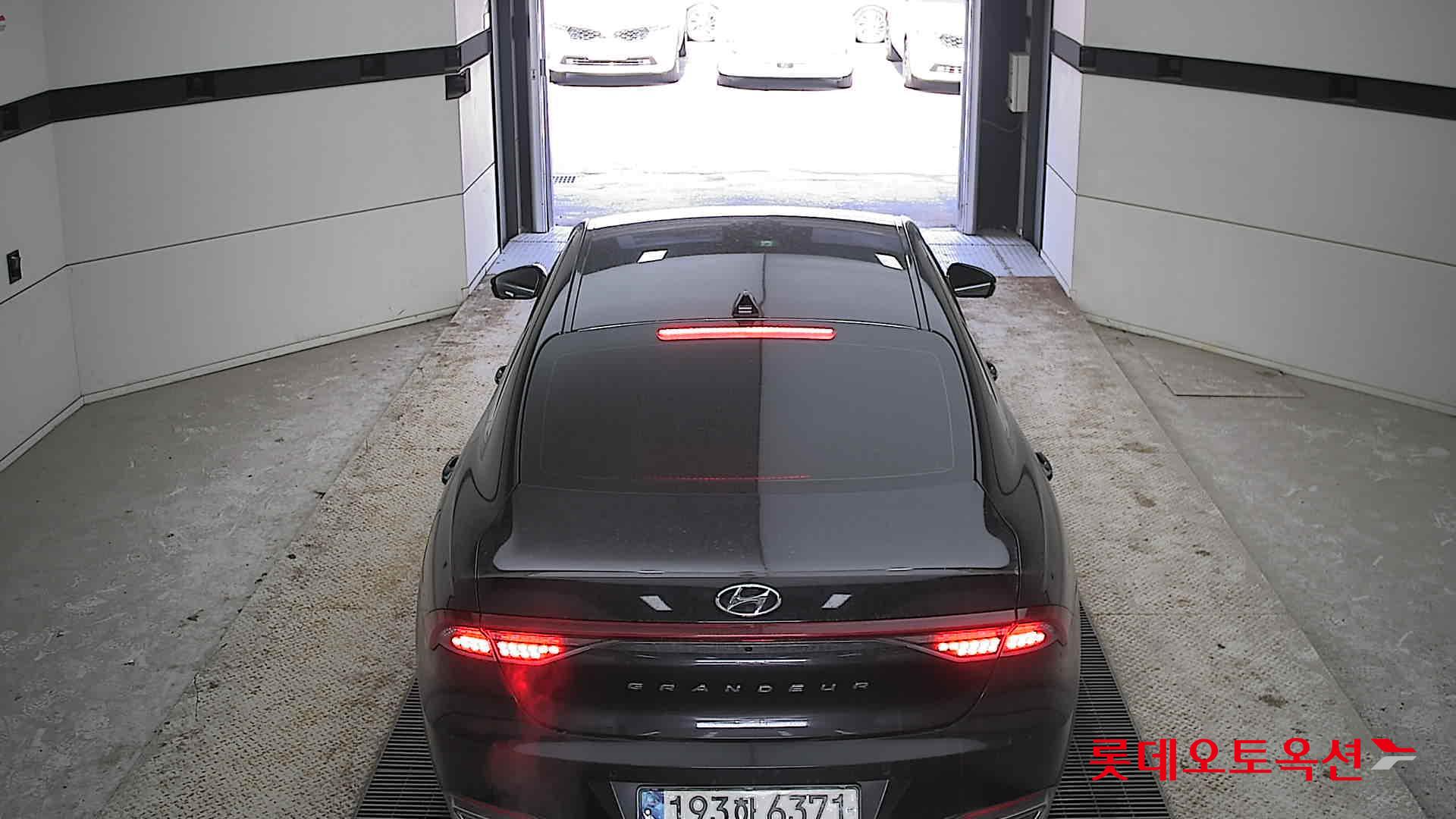 Hyundai Grandeur 2022 Midnight Black Pearl из Кореи, фото 5