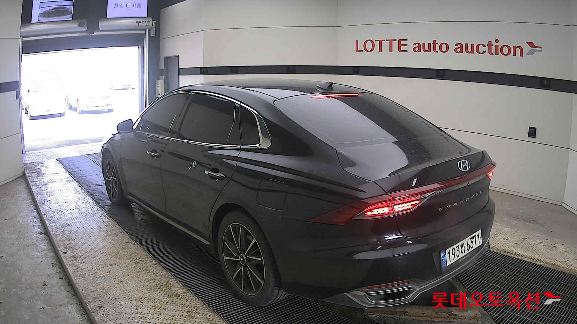 Hyundai Grandeur 2022 Midnight Black Pearl из Кореи, фото 6