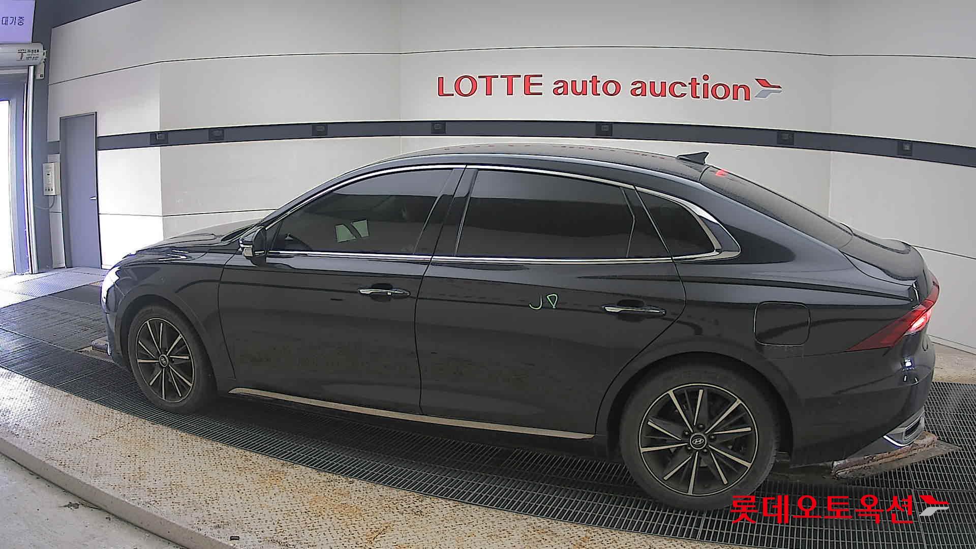 Hyundai Grandeur id 3803689 из Кореи 11