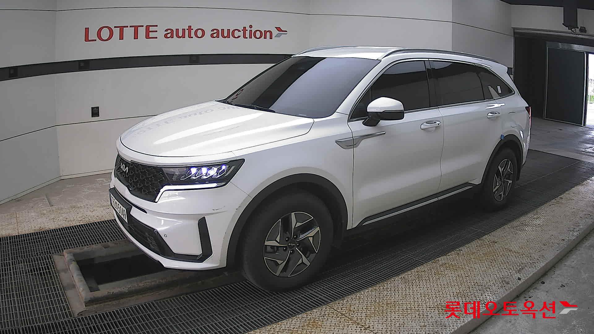 كيا سورينتو 2023 - صورة 11