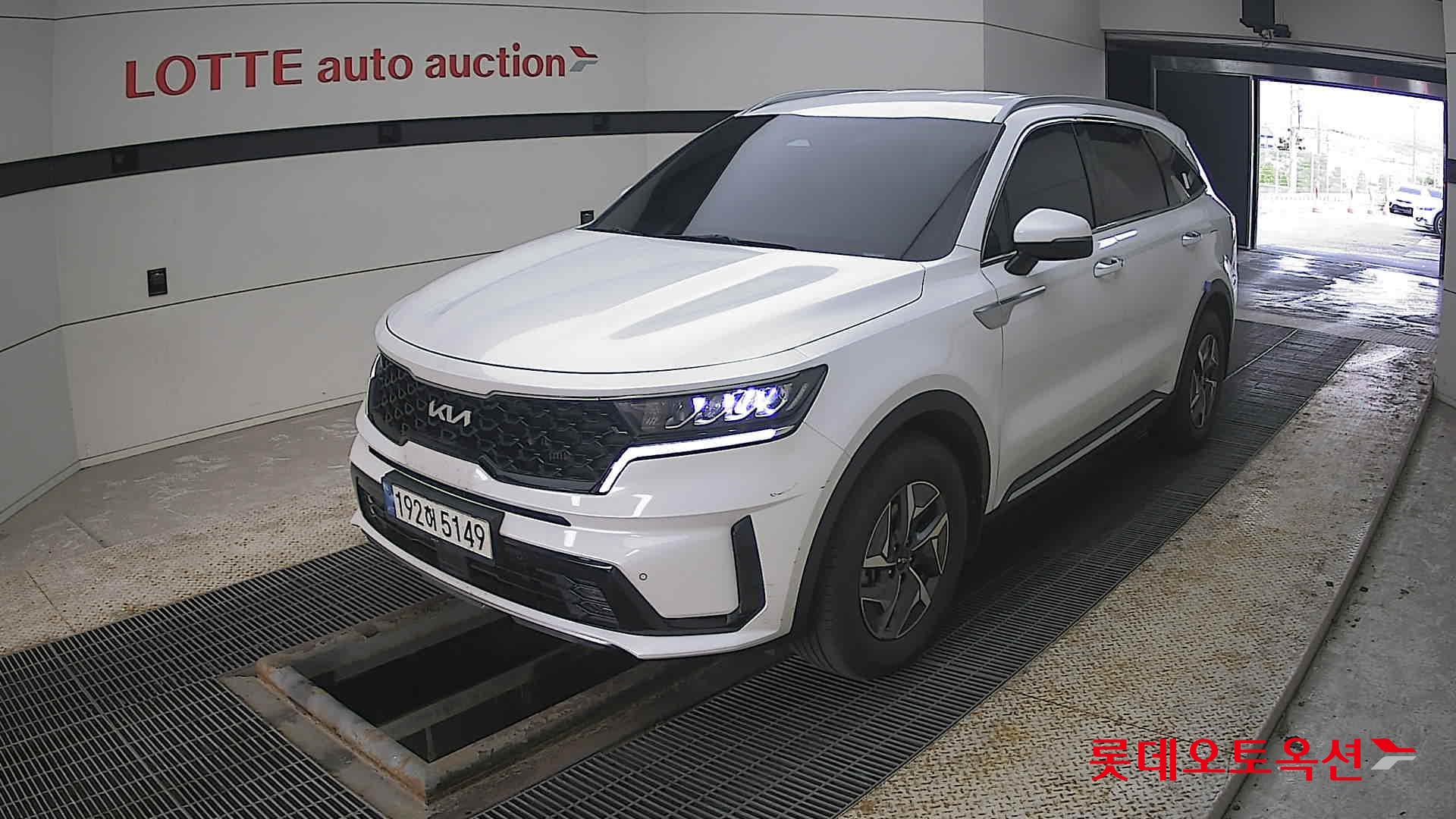 كيا سورينتو 2023 - صورة 3