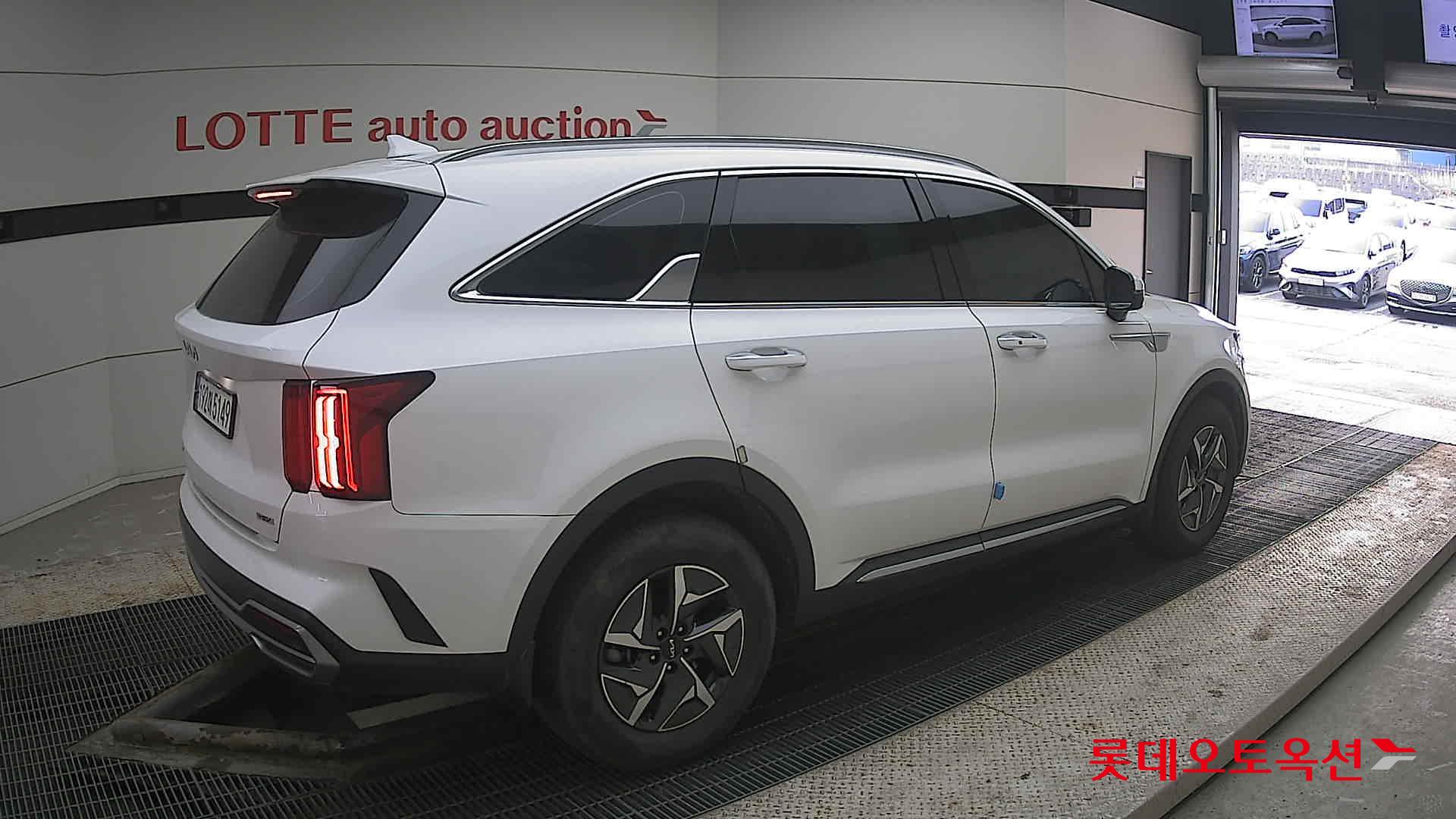 كيا سورينتو 2023 - صورة 19