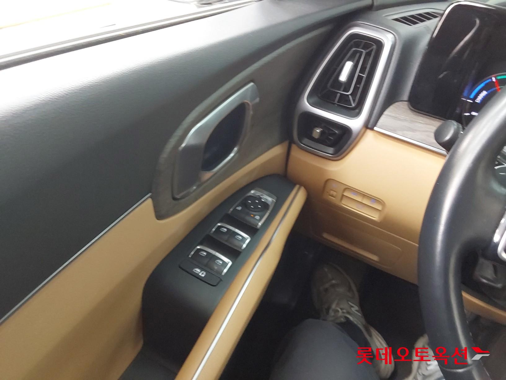 كيا سورينتو 2023 - صورة 29