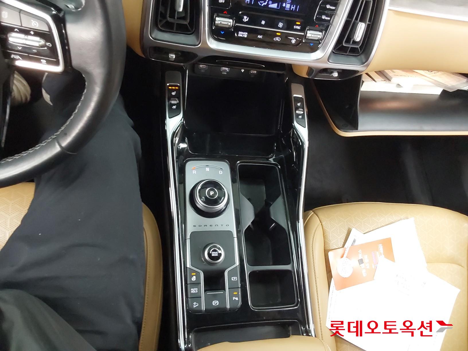 كيا سورينتو 2023 - صورة 35