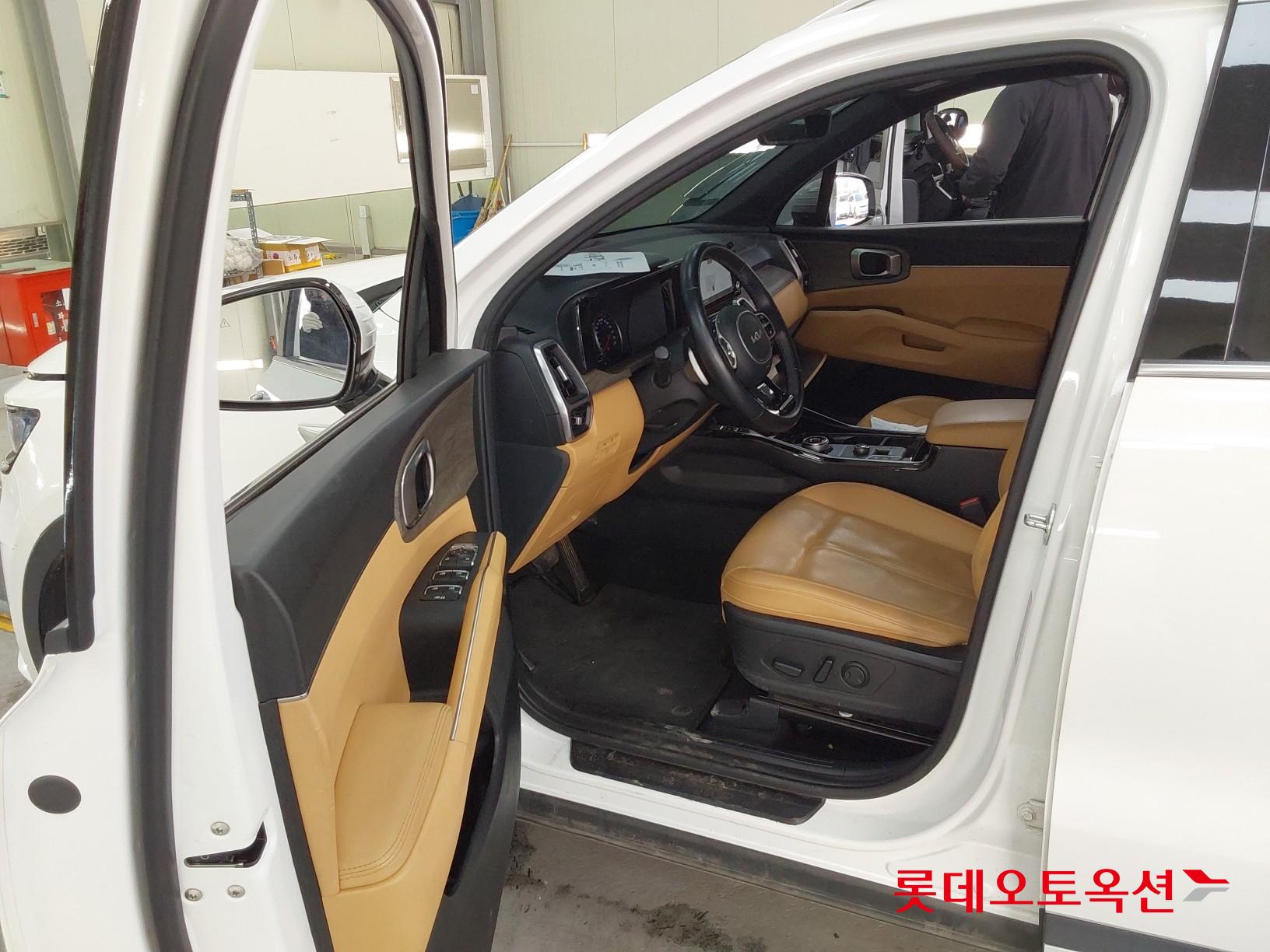 كيا سورينتو 2023 - صورة 37