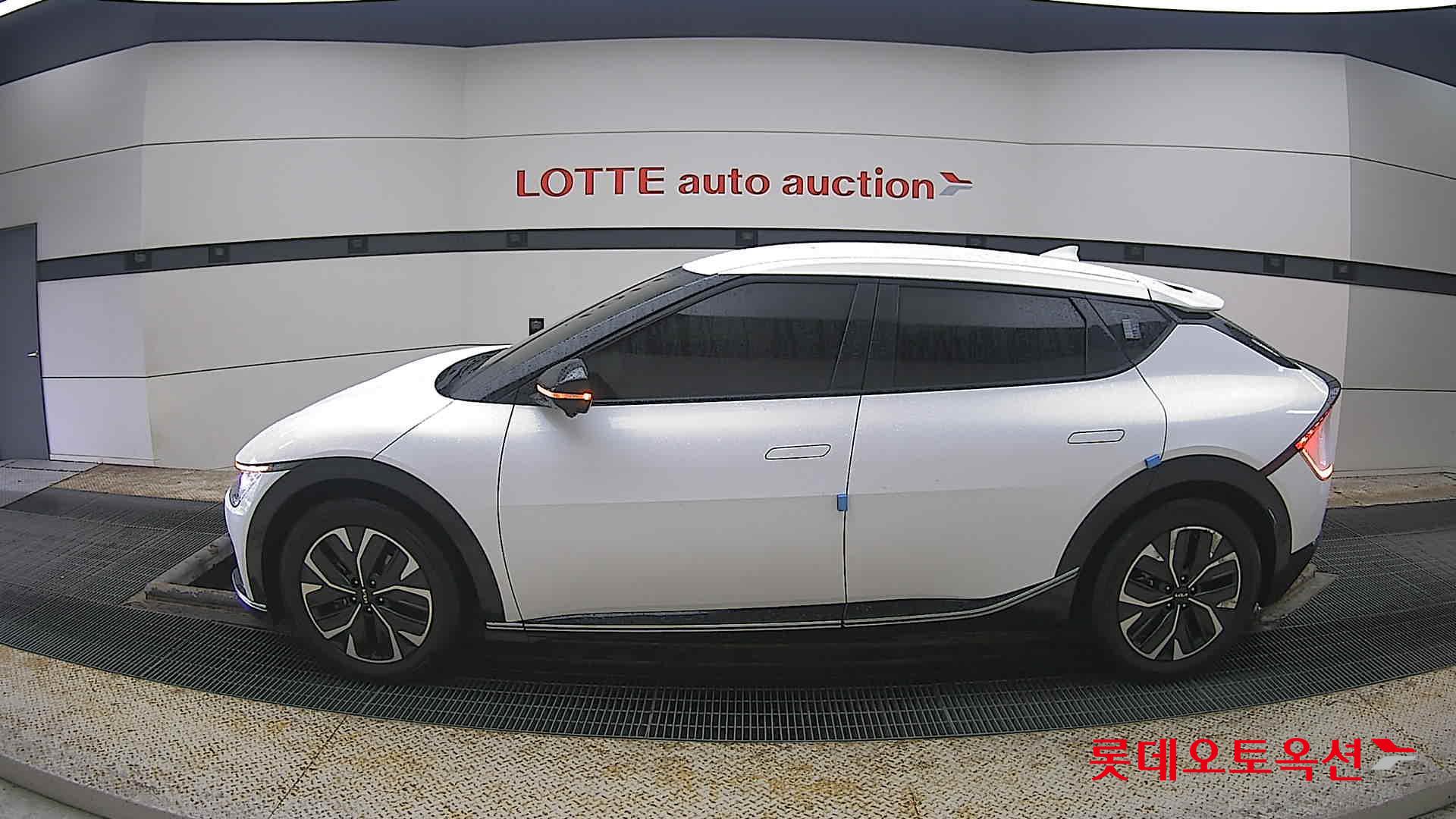 Kia EV6 id 3809993 из Кореи 7